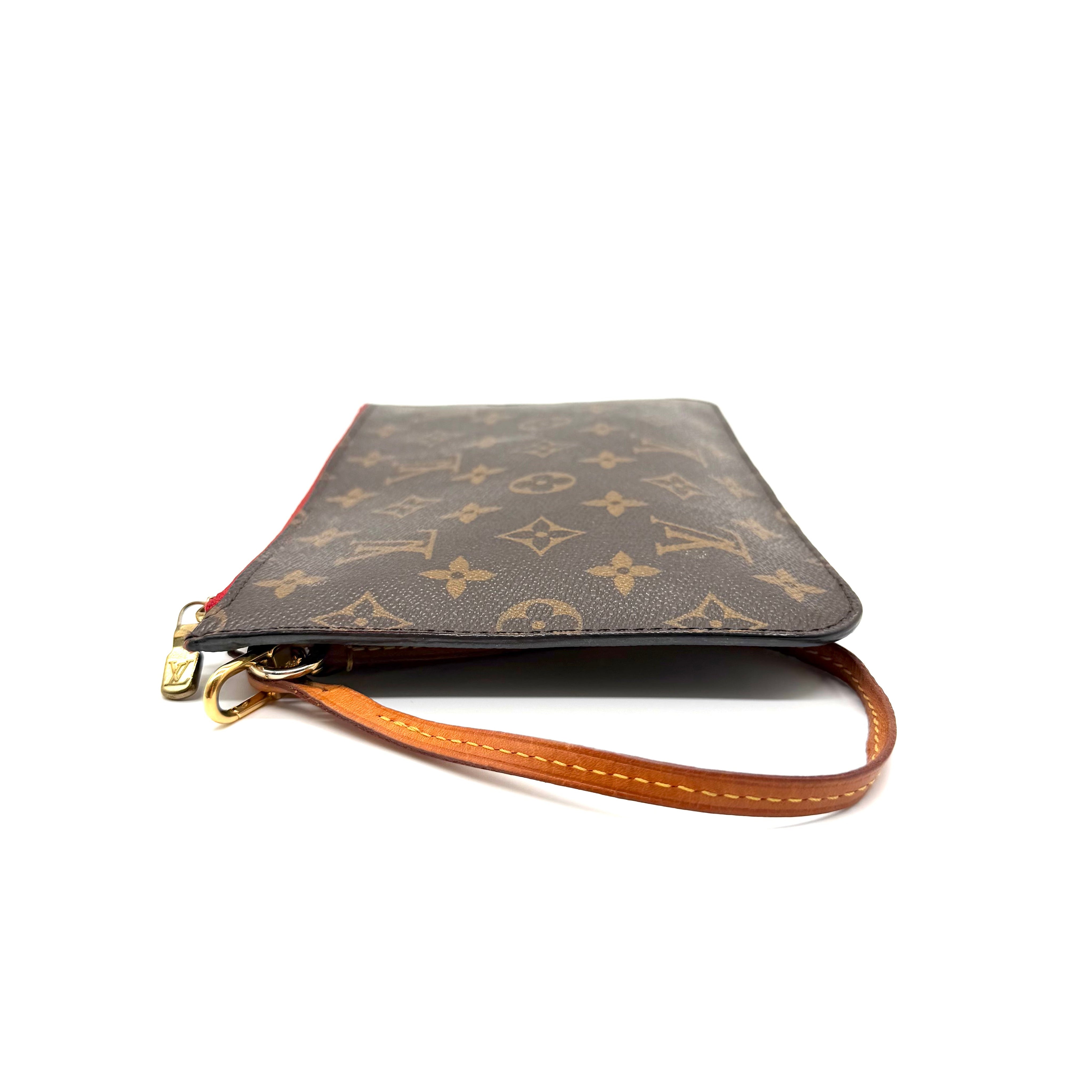 Louis Vuitton | Neverfull Pochette | Monogram Canvas | Gold-Tone Hardware