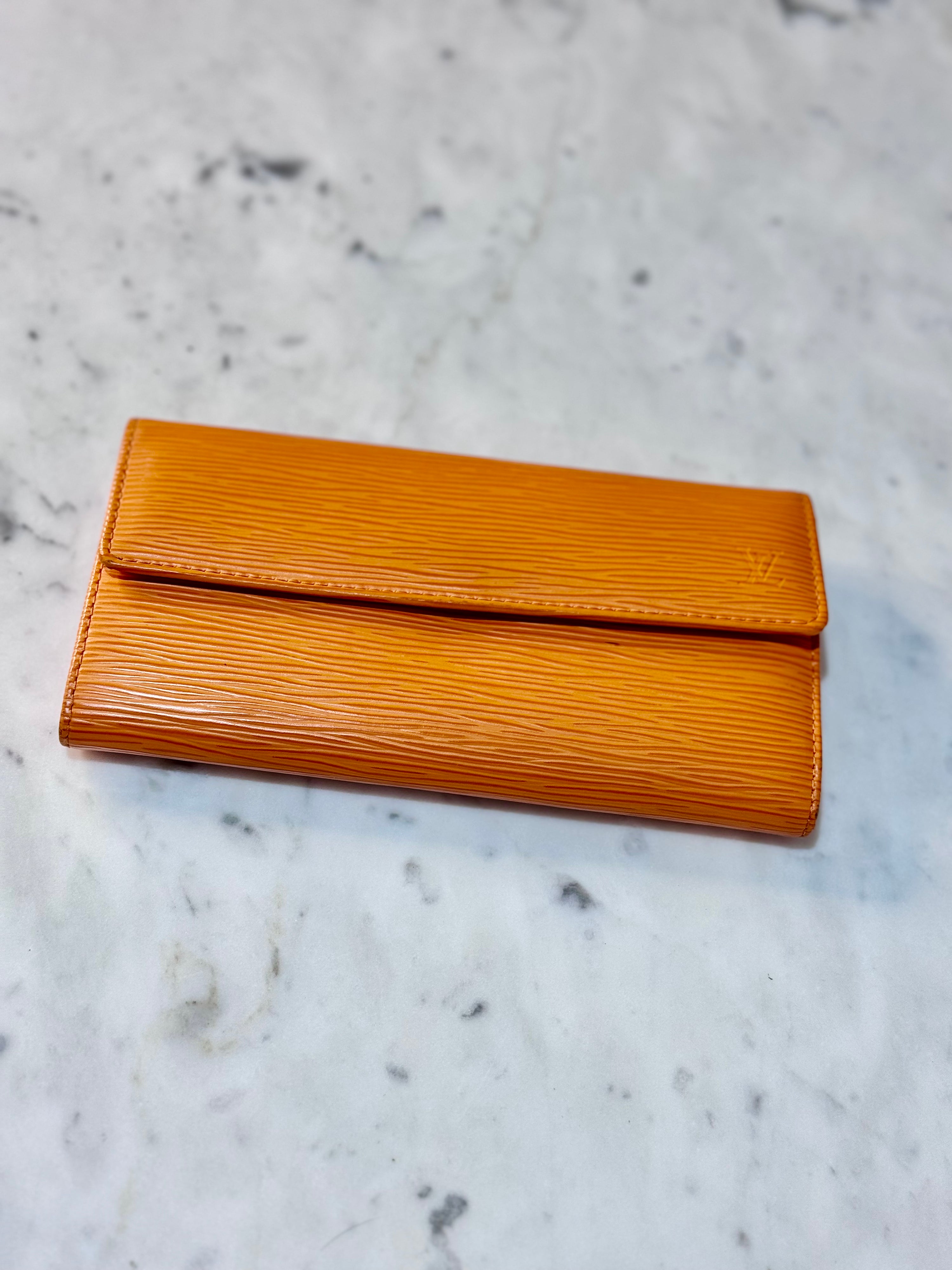 LV ORANGE WALLET