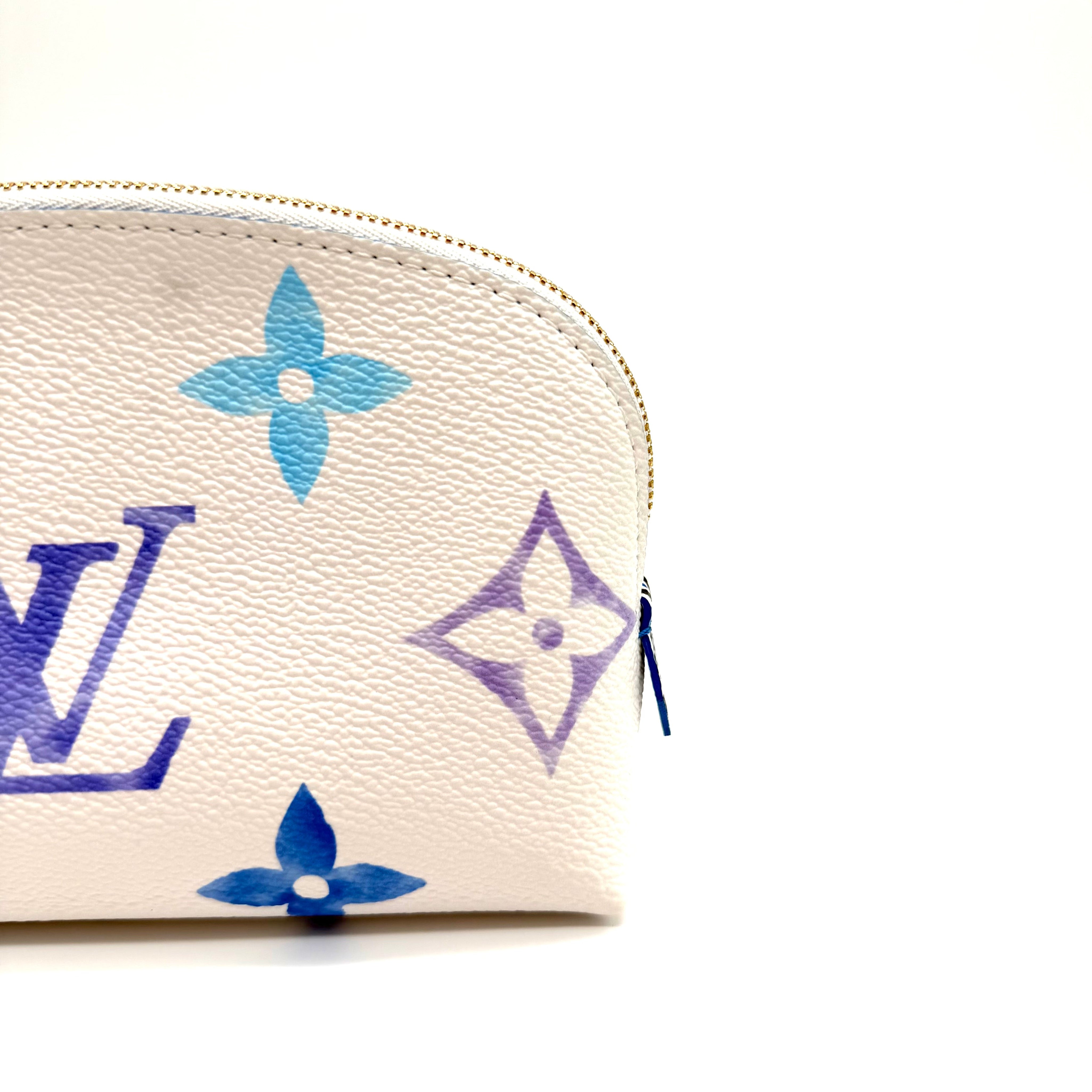 Louis Vuitton By The Pool Pochette Cosmétique | White & Blue Monogram Giant | Gold-Tone Hardware