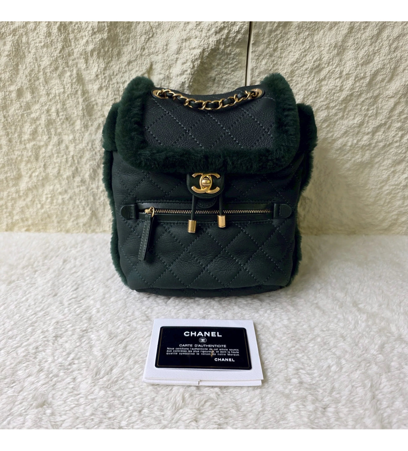 miss_meredith_louise_chanel•JP