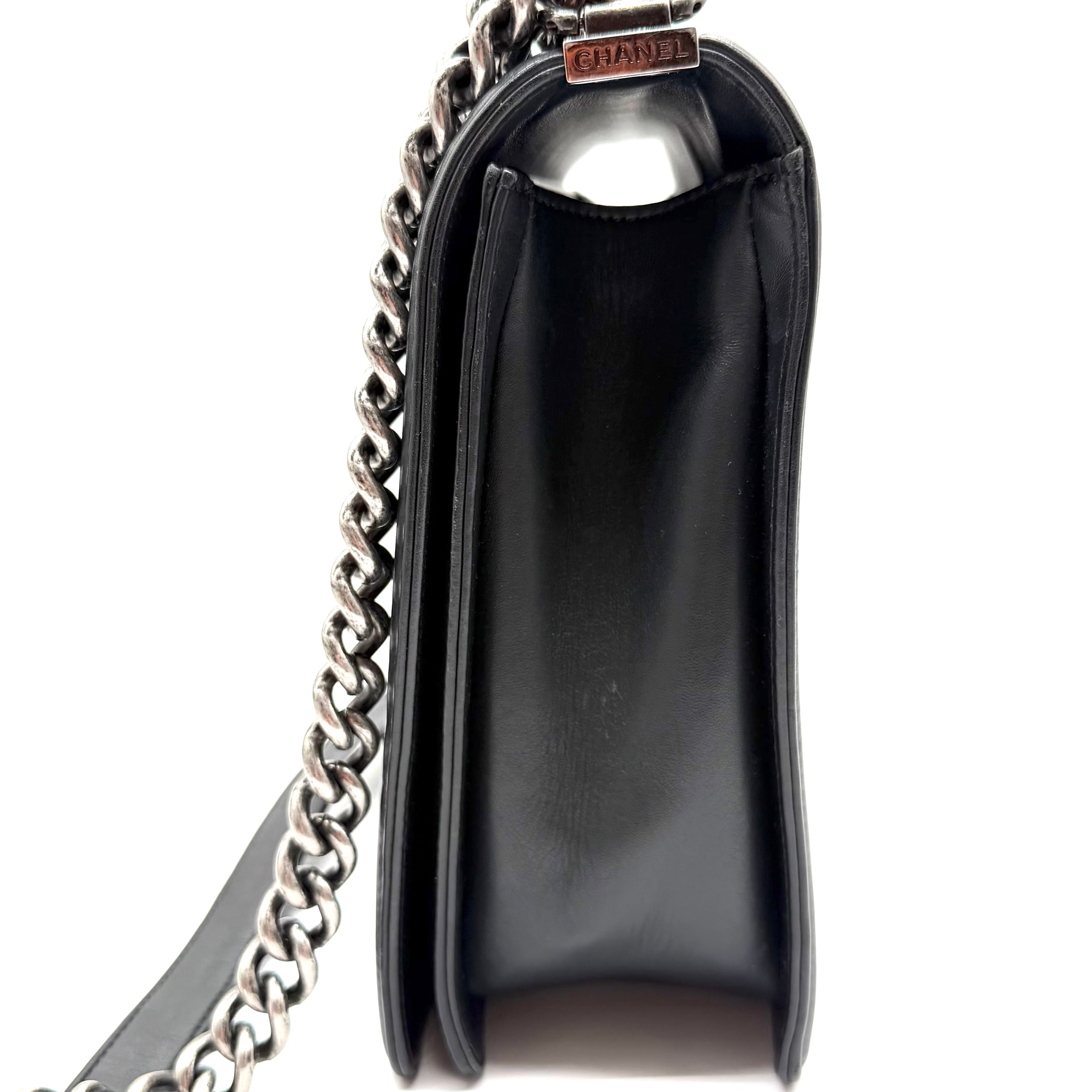 Chanel Boy Flap Shoulder Bag | Black Quilted Leather | Silver-Tone Hardware