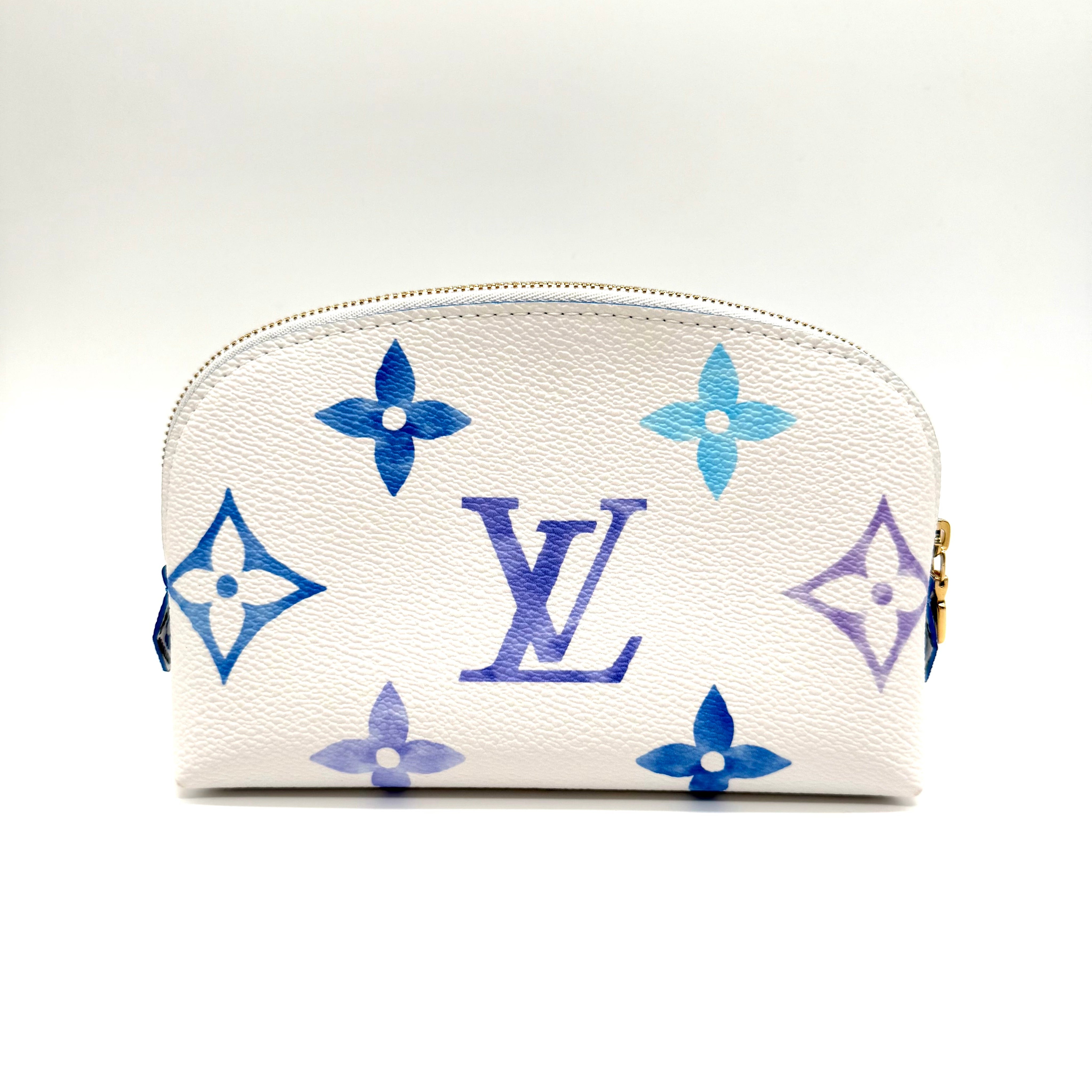 Louis Vuitton By The Pool Pochette Cosmétique | White & Blue Monogram Giant | Gold-Tone Hardware