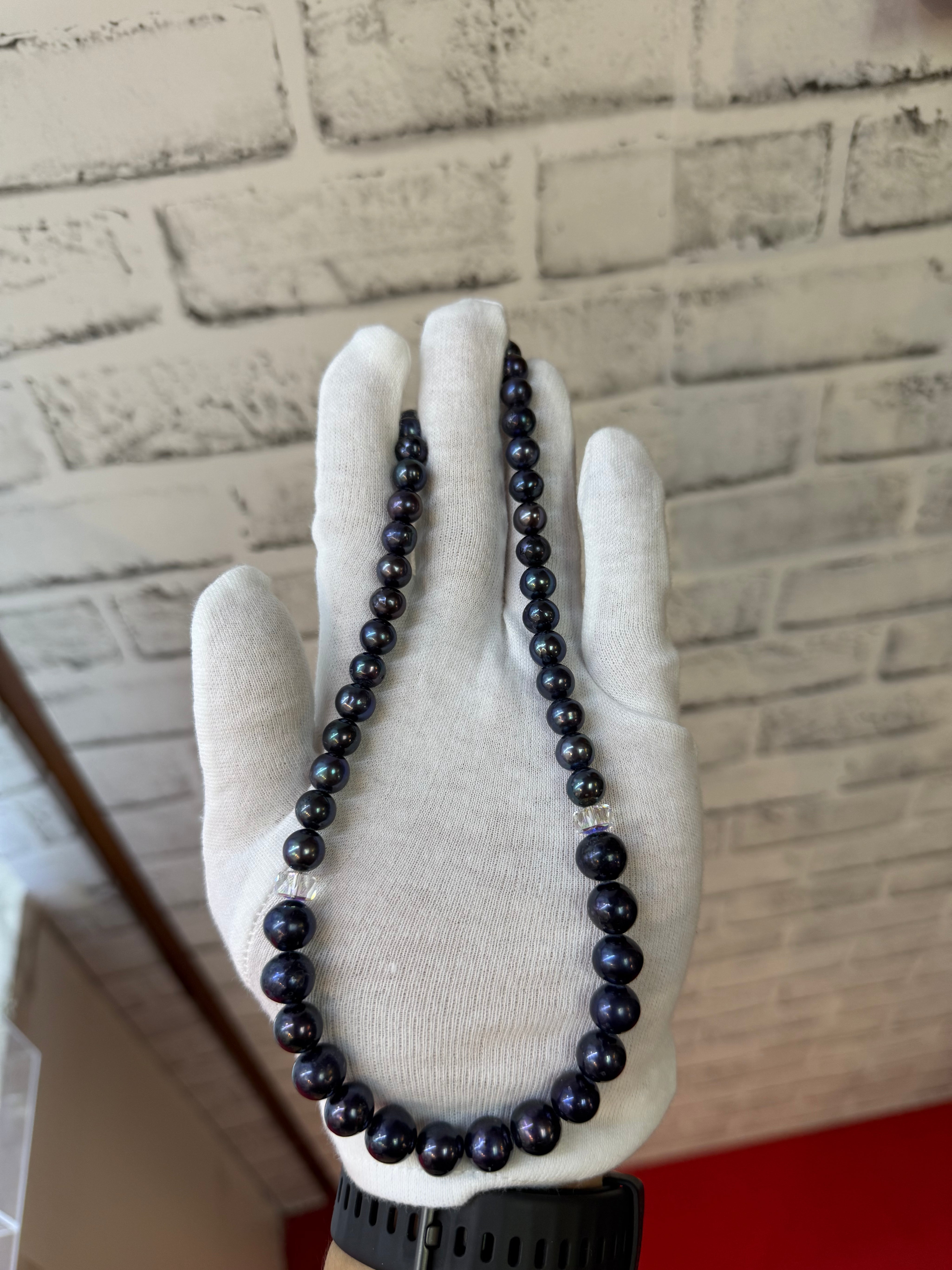 maggs_hi_blackpearls_BKK