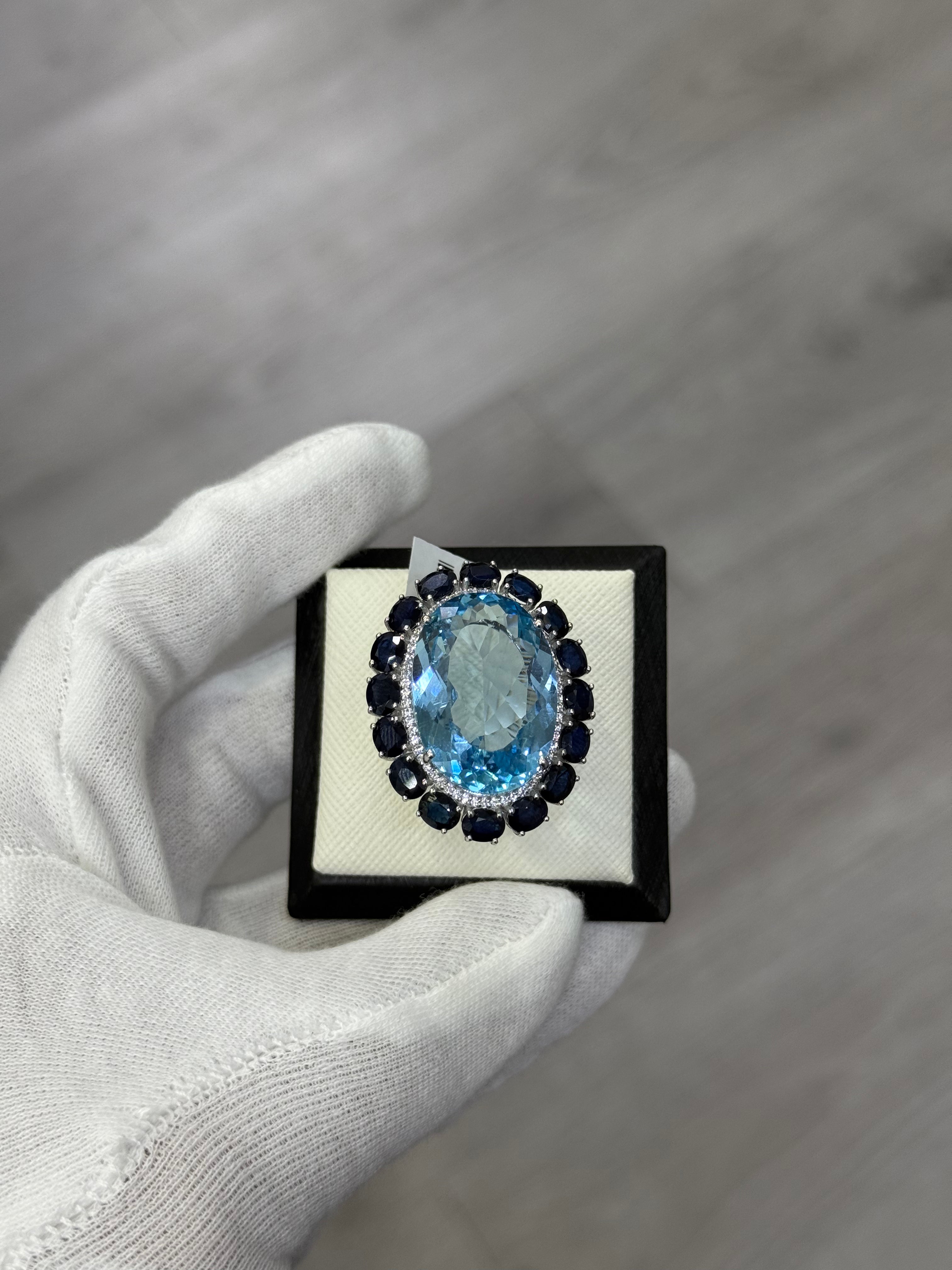 lisabluemc_topaz_BKK