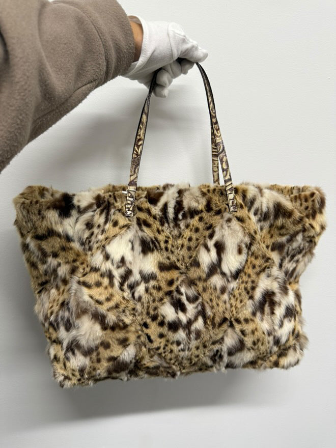 rbecca235_fendifur_JP