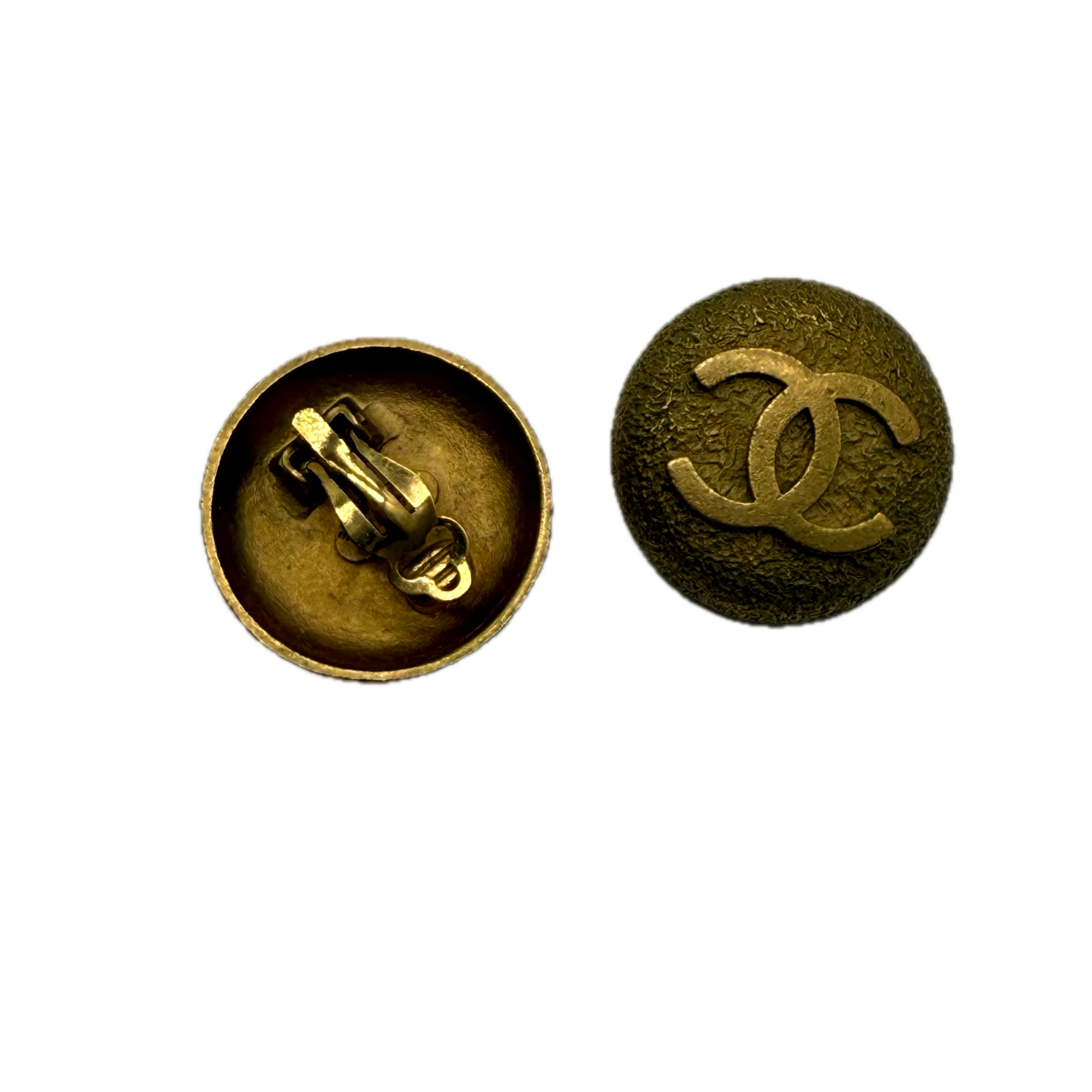 Chanel | CC logo Clip-on Earrings | Gold Plated