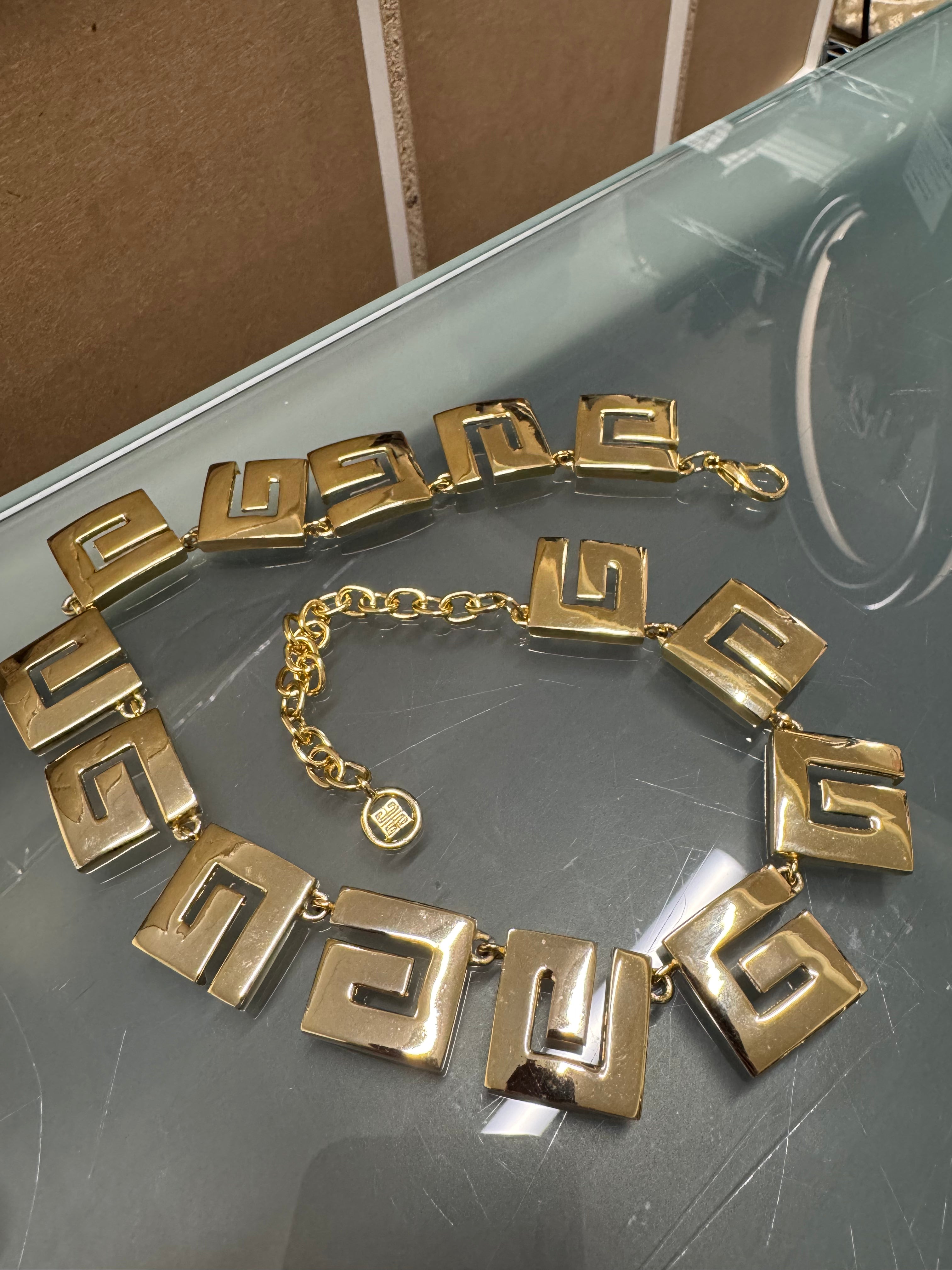 _super.skin_Givenchy necklace_JP