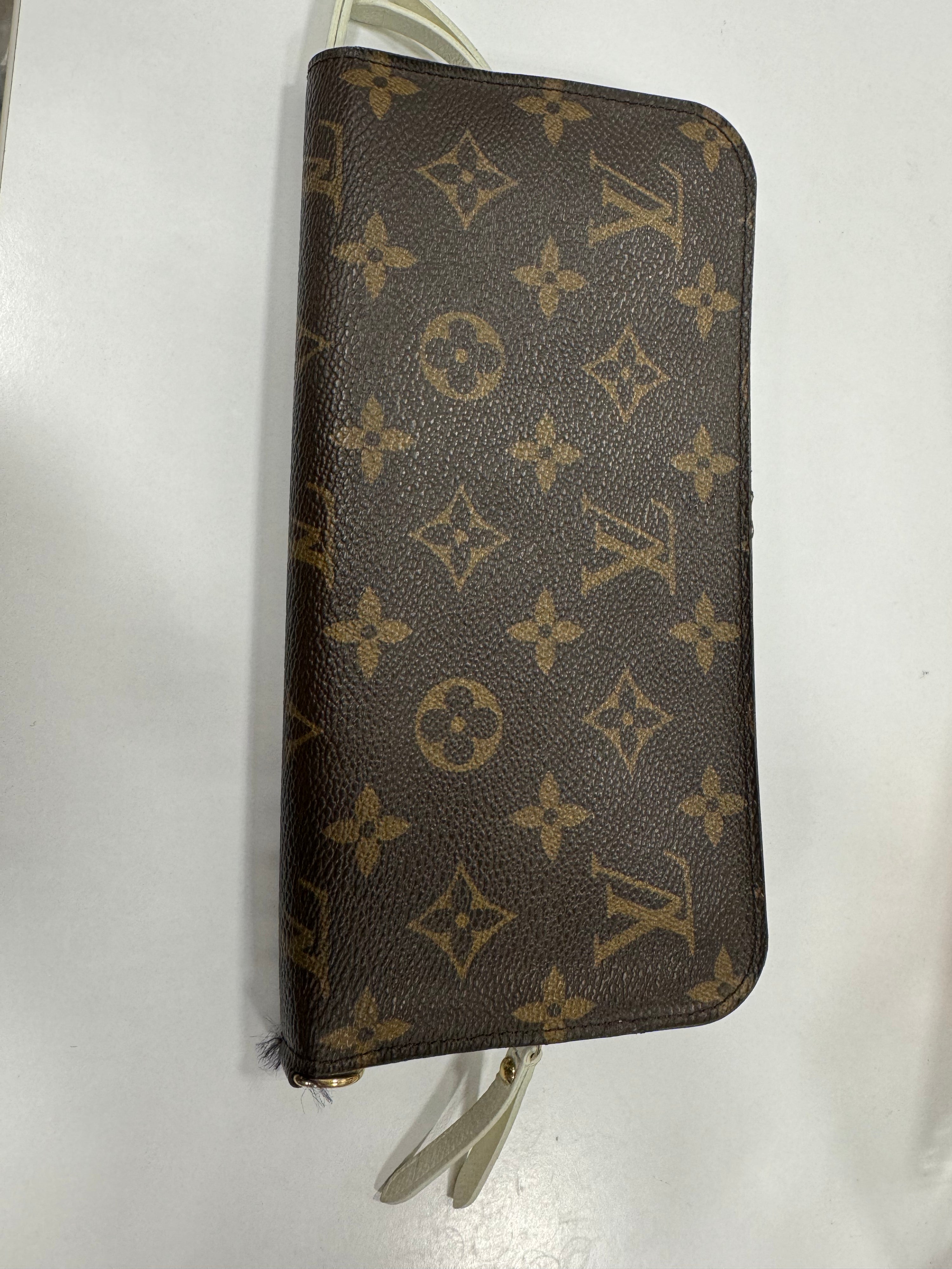 LV Wallet