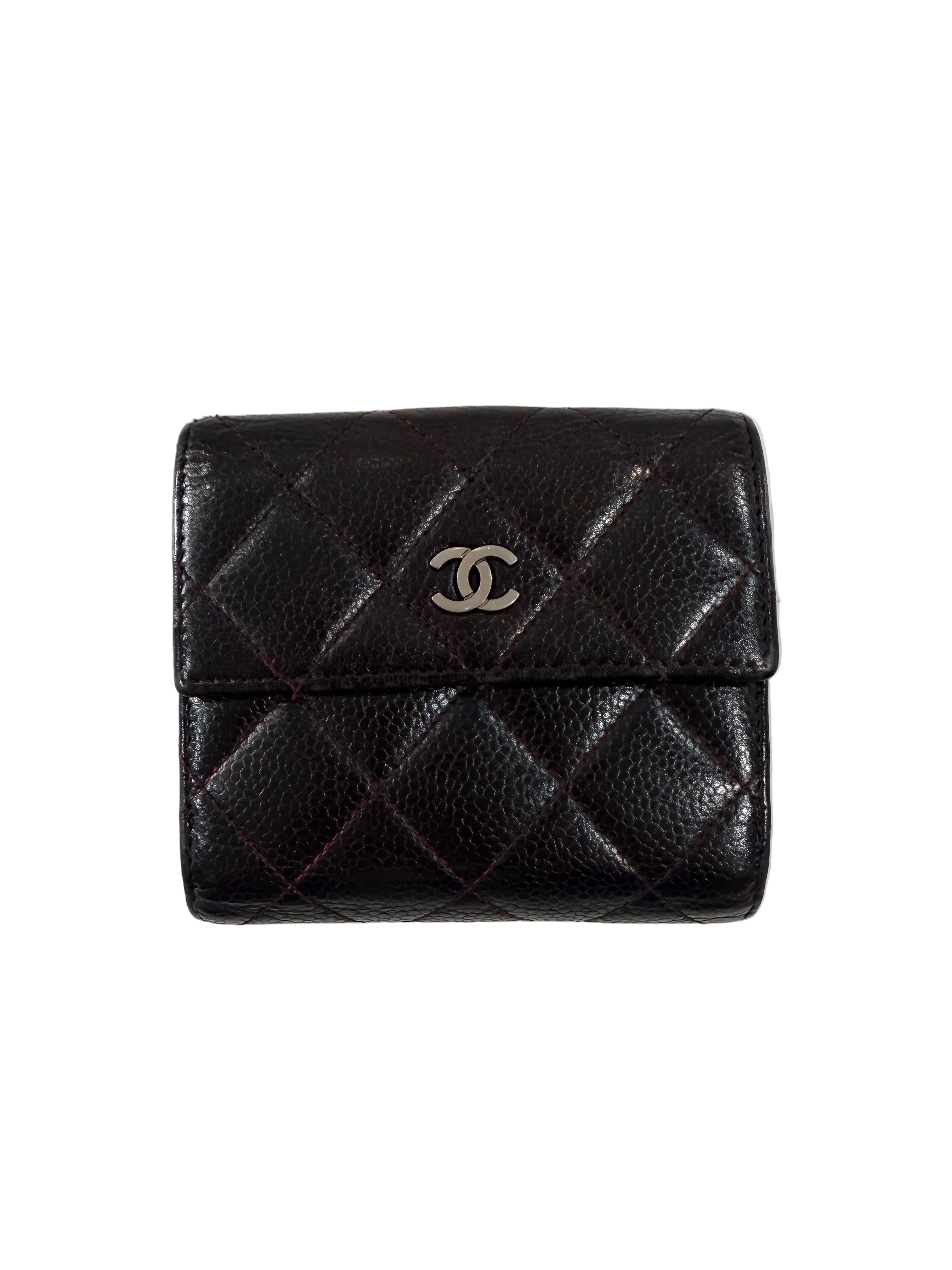 Chanel | Small Black Quilted Wallet (Pristine Condition) - Cons