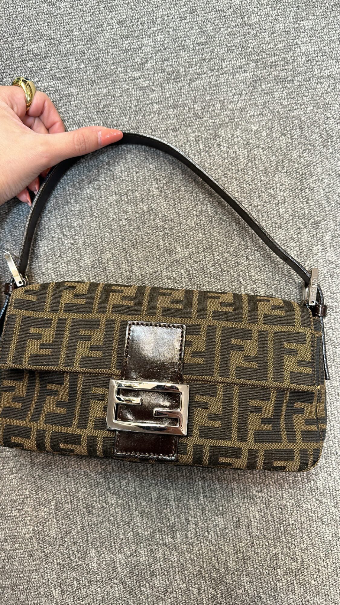 Fendi baguette silver