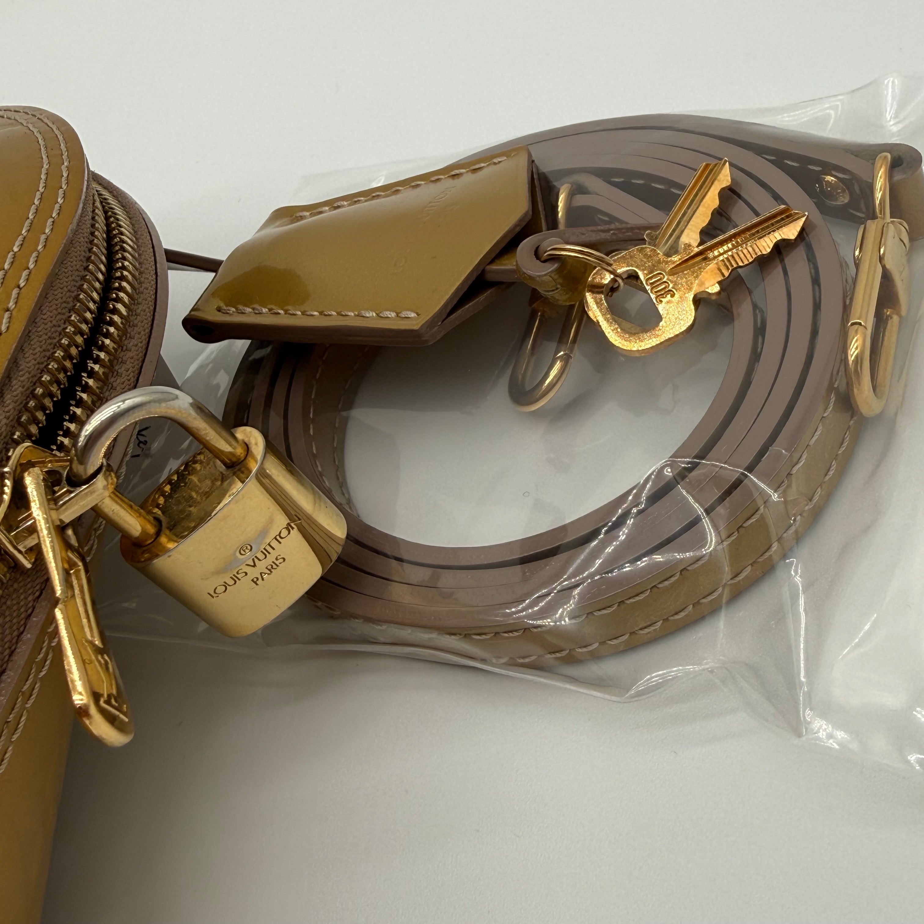 Louis Vuitton Alma BB | Monogram Vernis | Gold Hardware