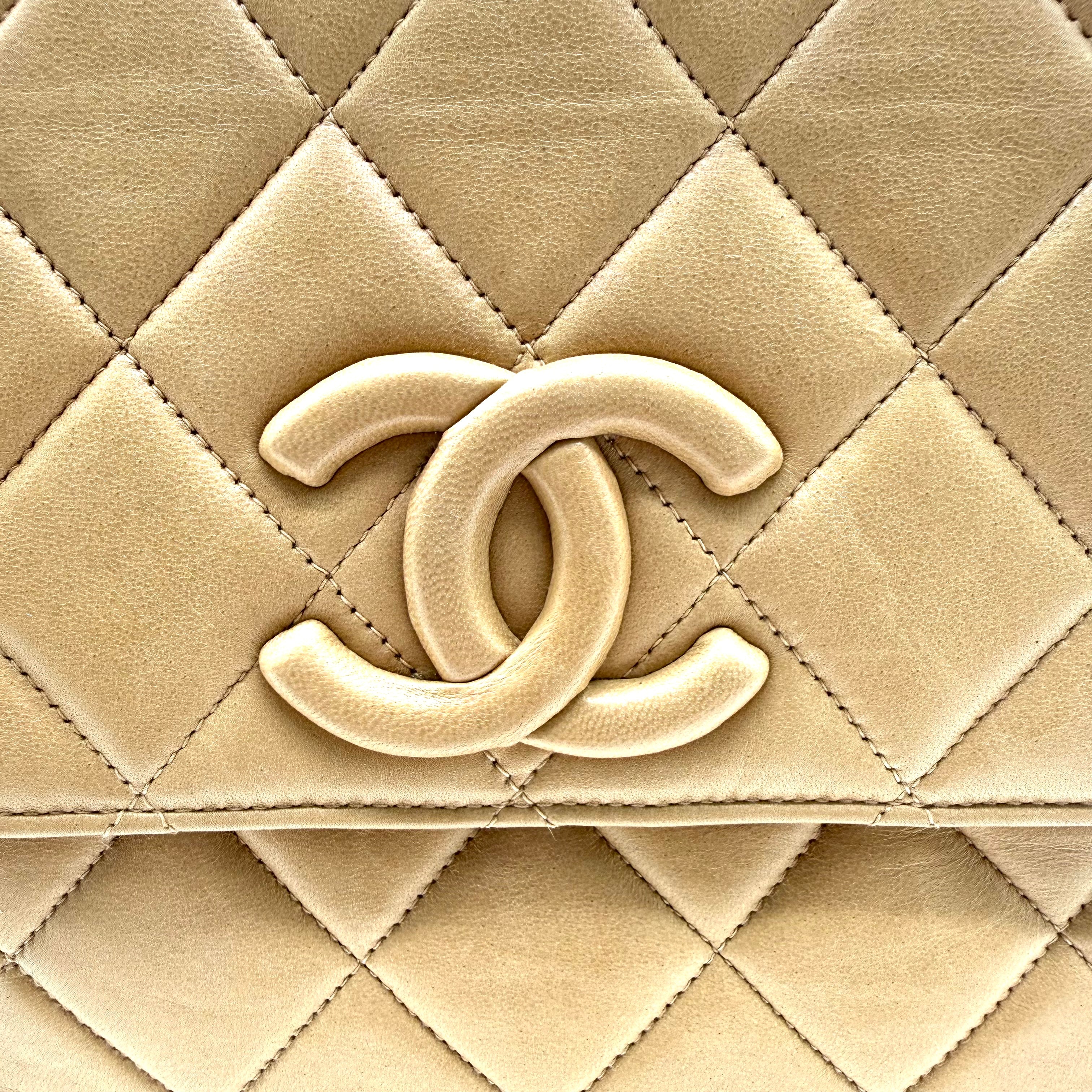 Chanel Vintage CC Tassel Camera Bag | Beige Lambskin | Gold Hardware