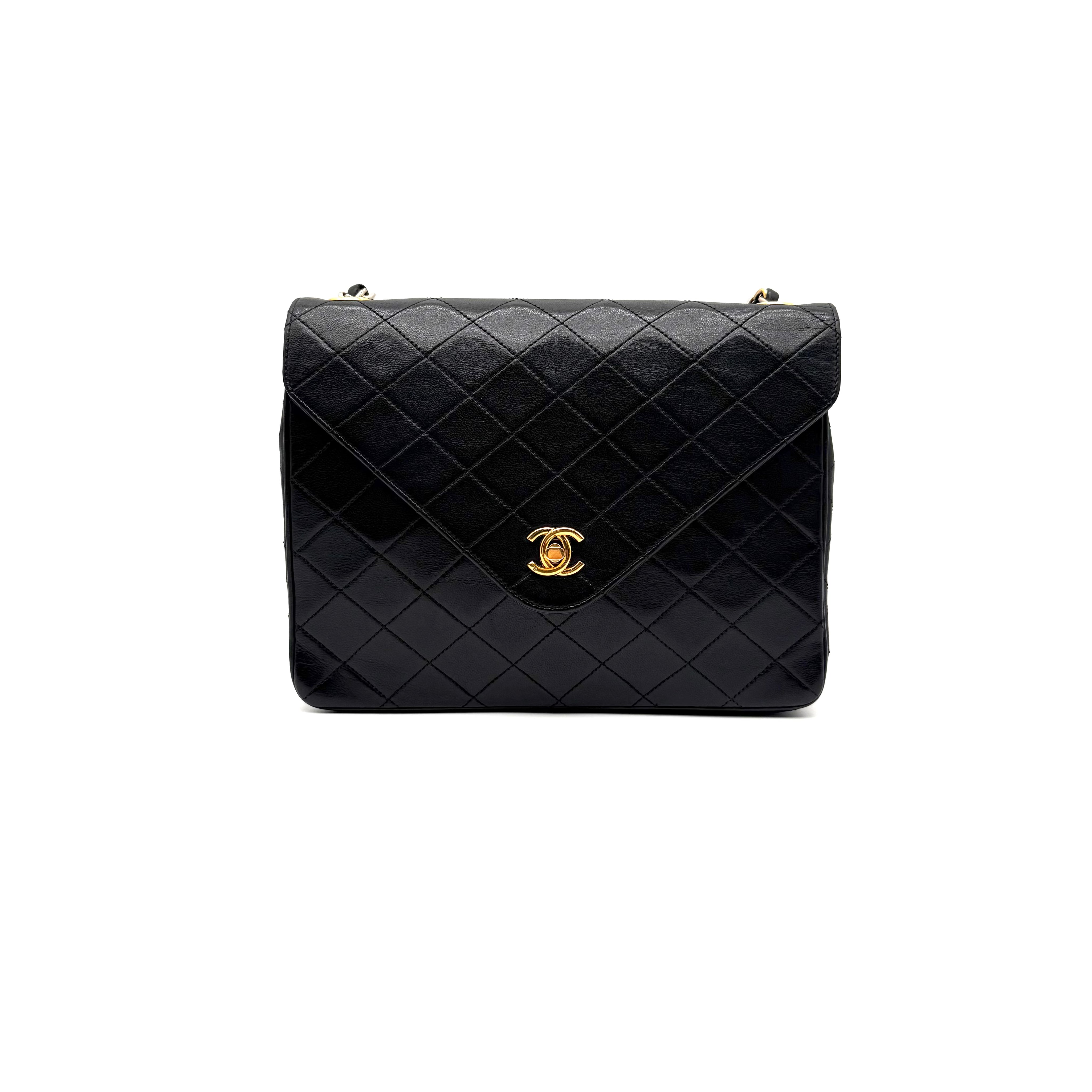 Vintage Chanel Quilted Flap Bag | Black Lambskin | Gold Hardware