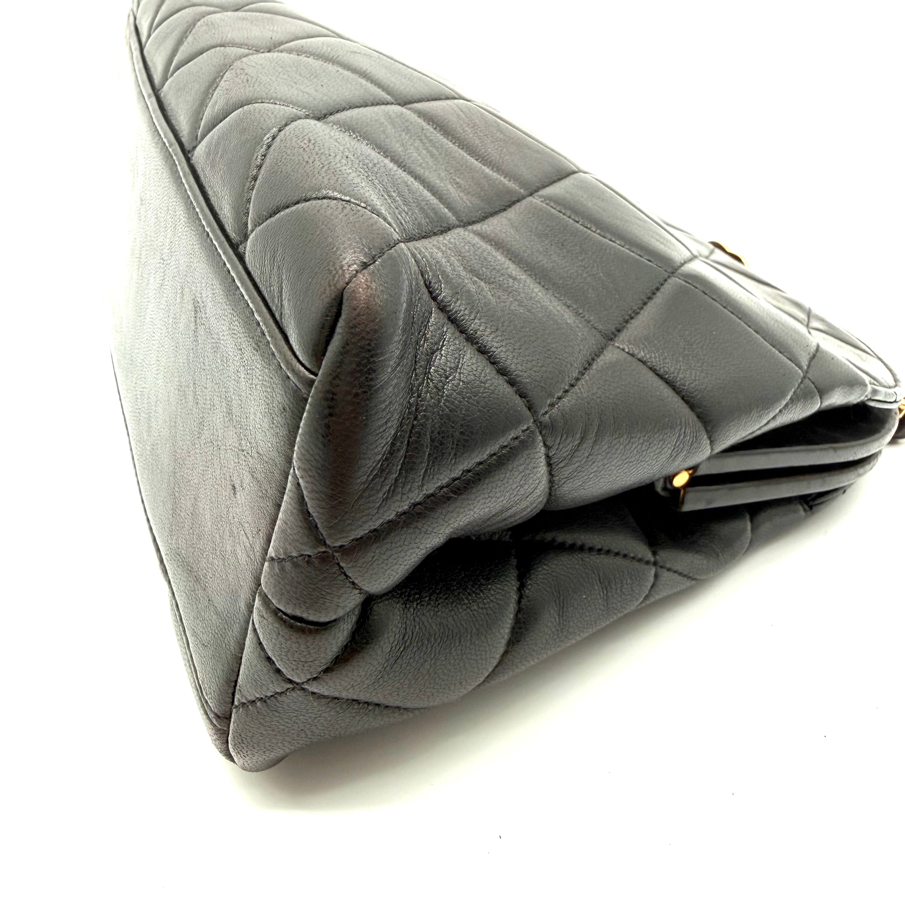 Chanel | Vintage Bombé Frame Bag | Quilted Lambskin | Gold Hardware