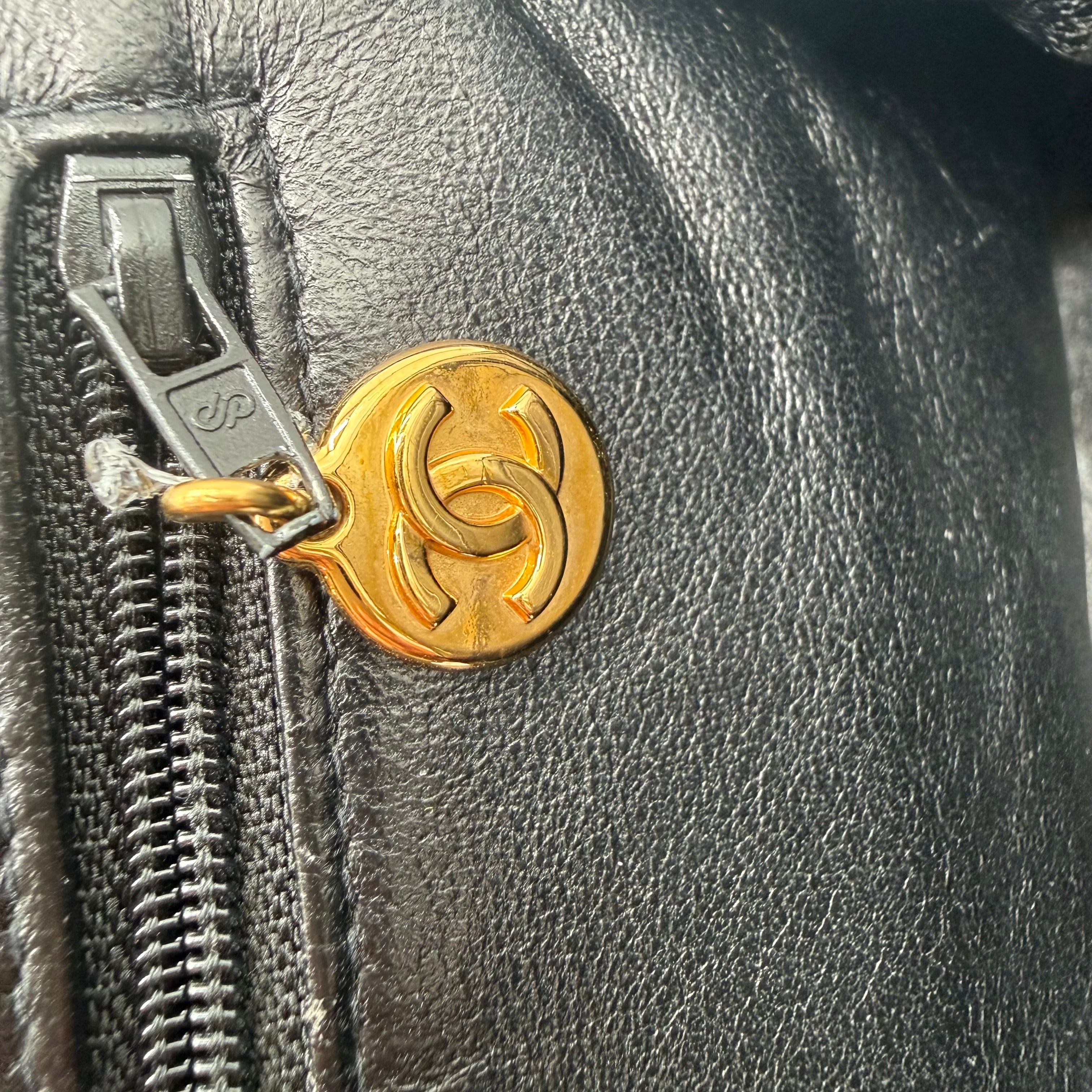 Chanel | Vintage Bombé Frame Bag | Quilted Lambskin | Gold Hardware