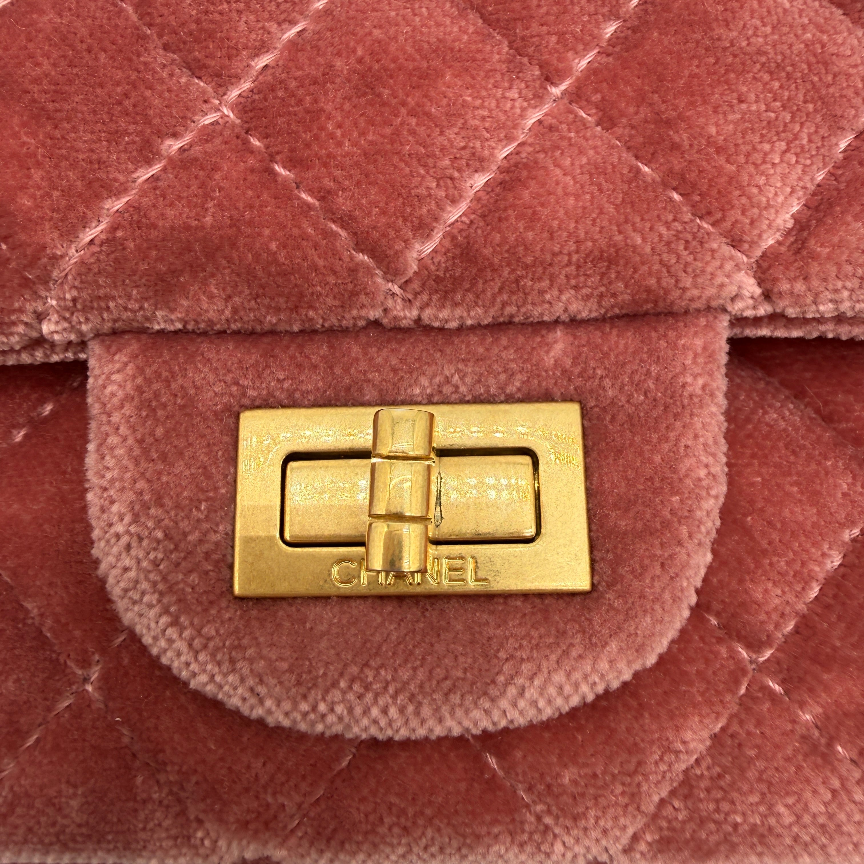 Chanel | 2.55 Reissue 225 Double Flap | Pink Velvet | Aged Gold Hardware