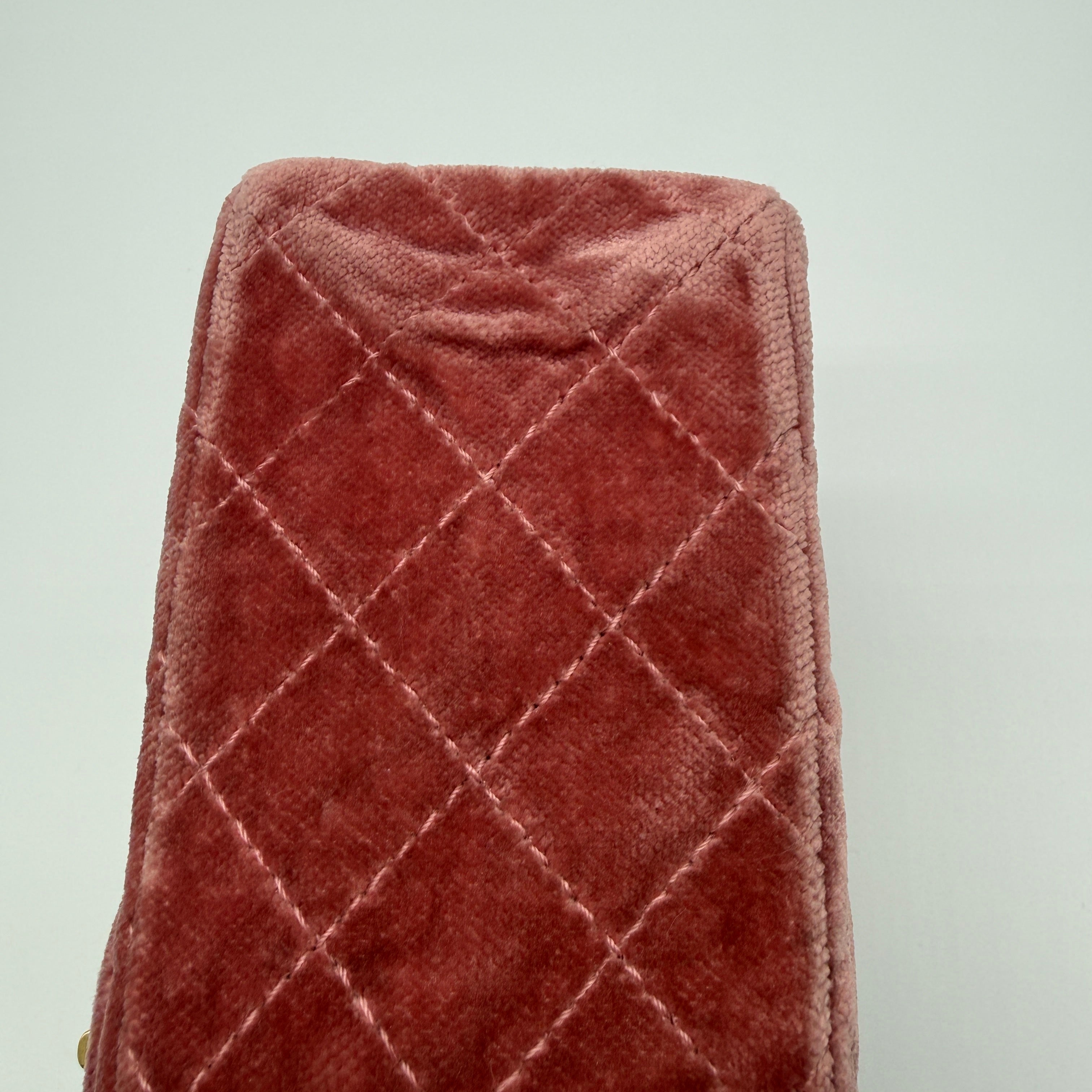 Chanel | 2.55 Reissue 225 Double Flap | Pink Velvet | Aged Gold Hardware
