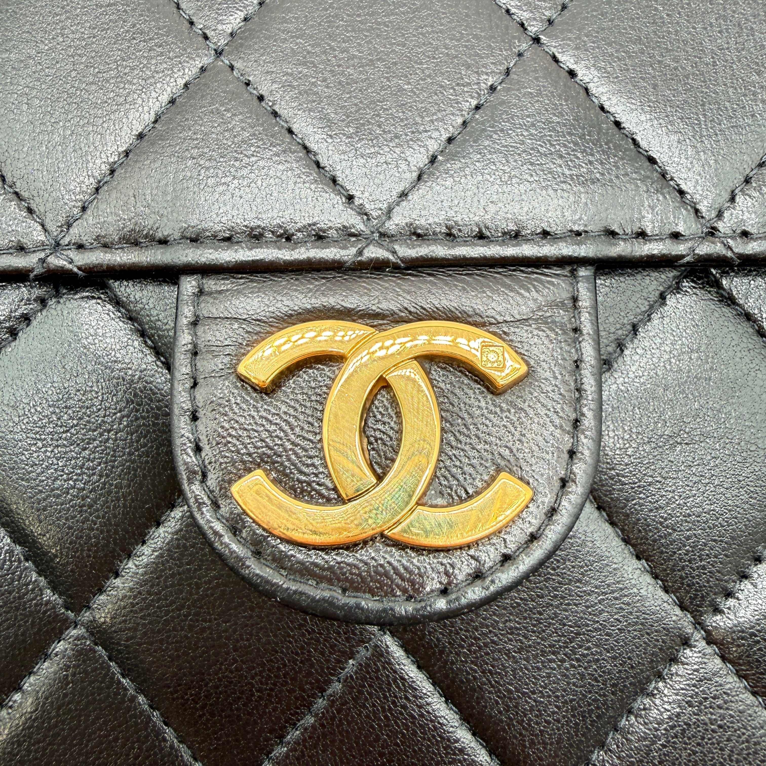 Chanel | Classic Quilted Flap Bag | Small | Gold-Tone CC Turnlock (25cm)