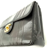 Chanel | Vertical Quilted Flap Bag | Jumbo | Gold-Tone CC Turnlock