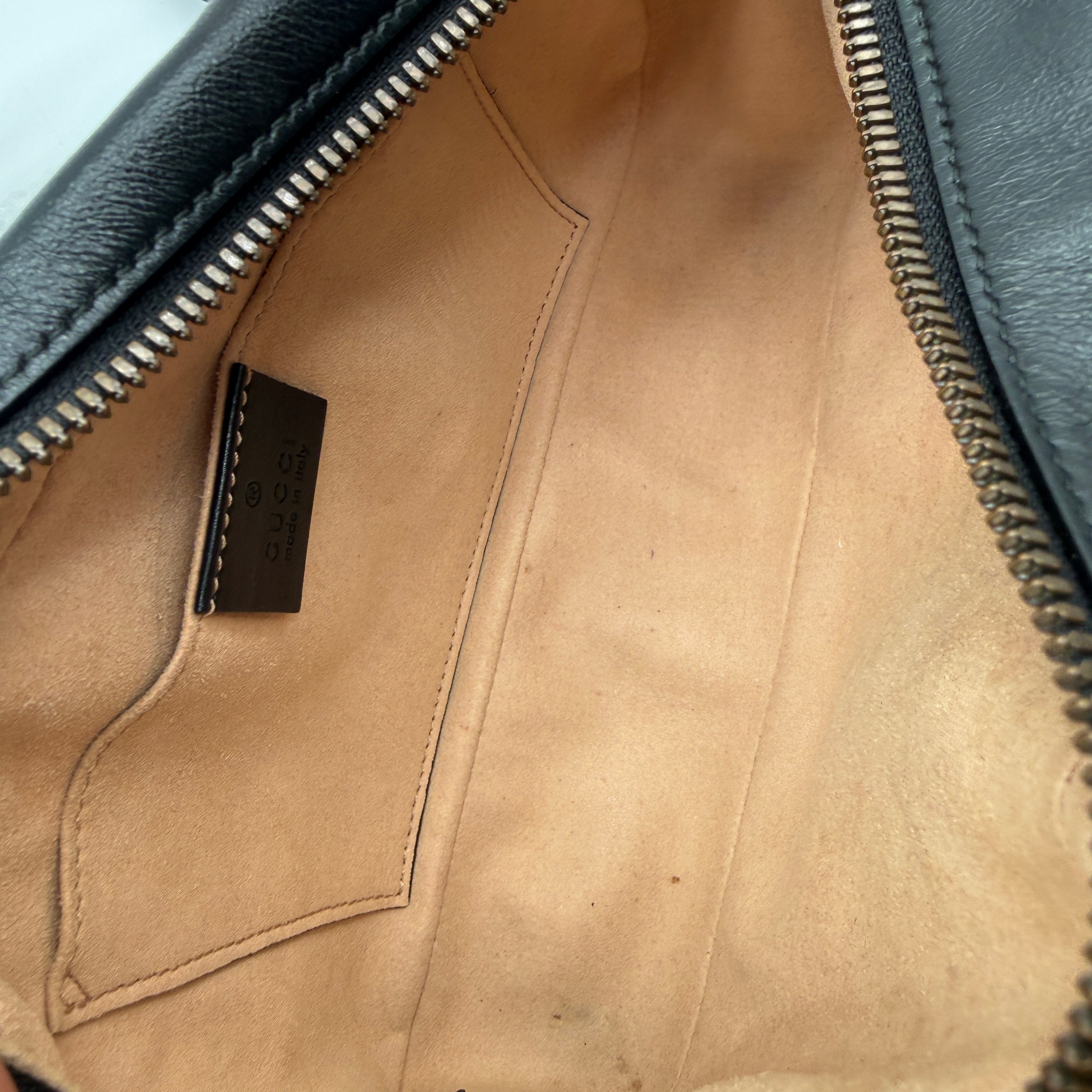 Gucci | GG Marmont Matelassé Camera Bag | Chevron Leather | Gold-Tone GG Hardware