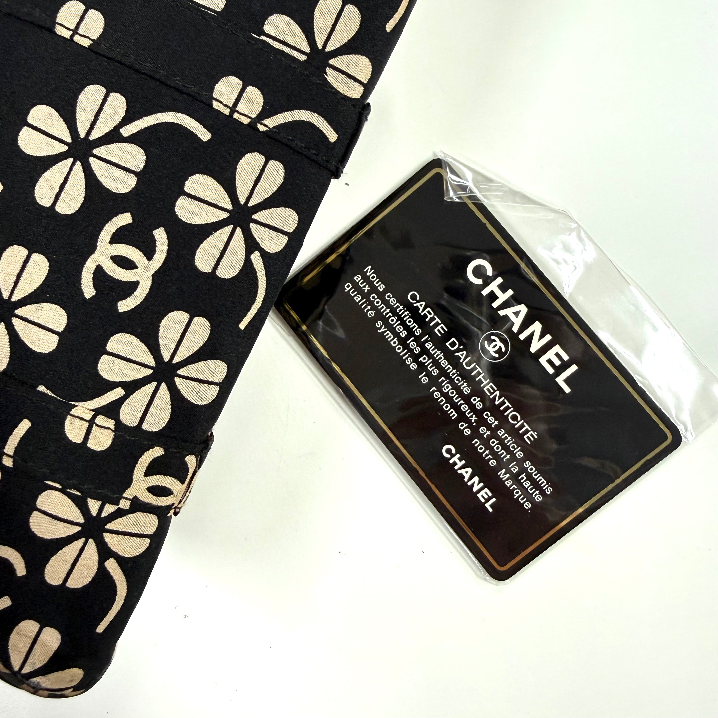 Chanel Vintage Floral Canvas Purse – Black & Beige (Pristine Condition)