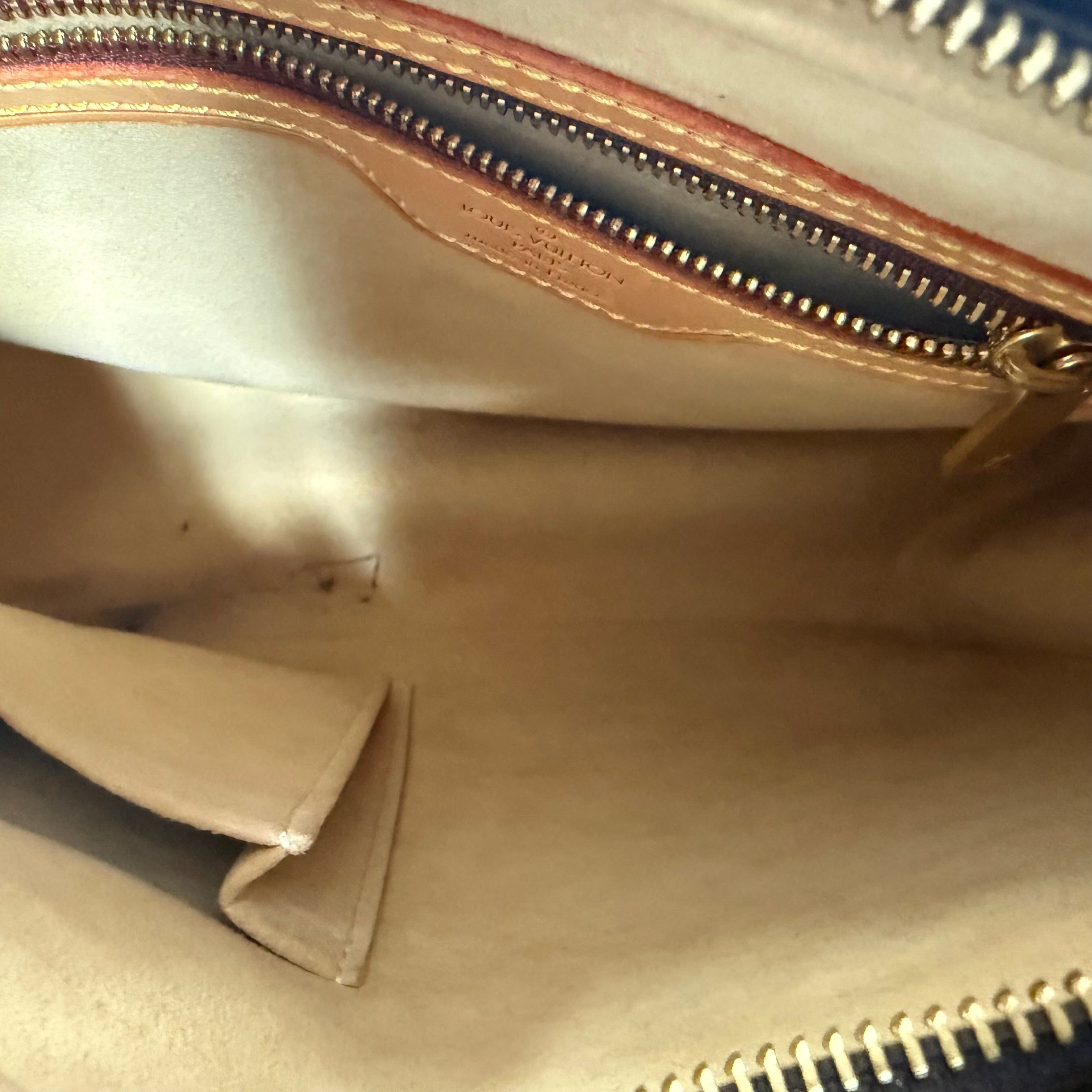 Louis Vuitton | Looping MM  Monogram Shoulder Bag – Brown Canvas & Vachetta Leather (Excellent Condition)