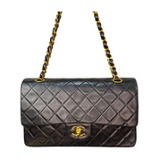 Chanel - Classic Double Flap in Black Leather (Excellent Condition) - CONS