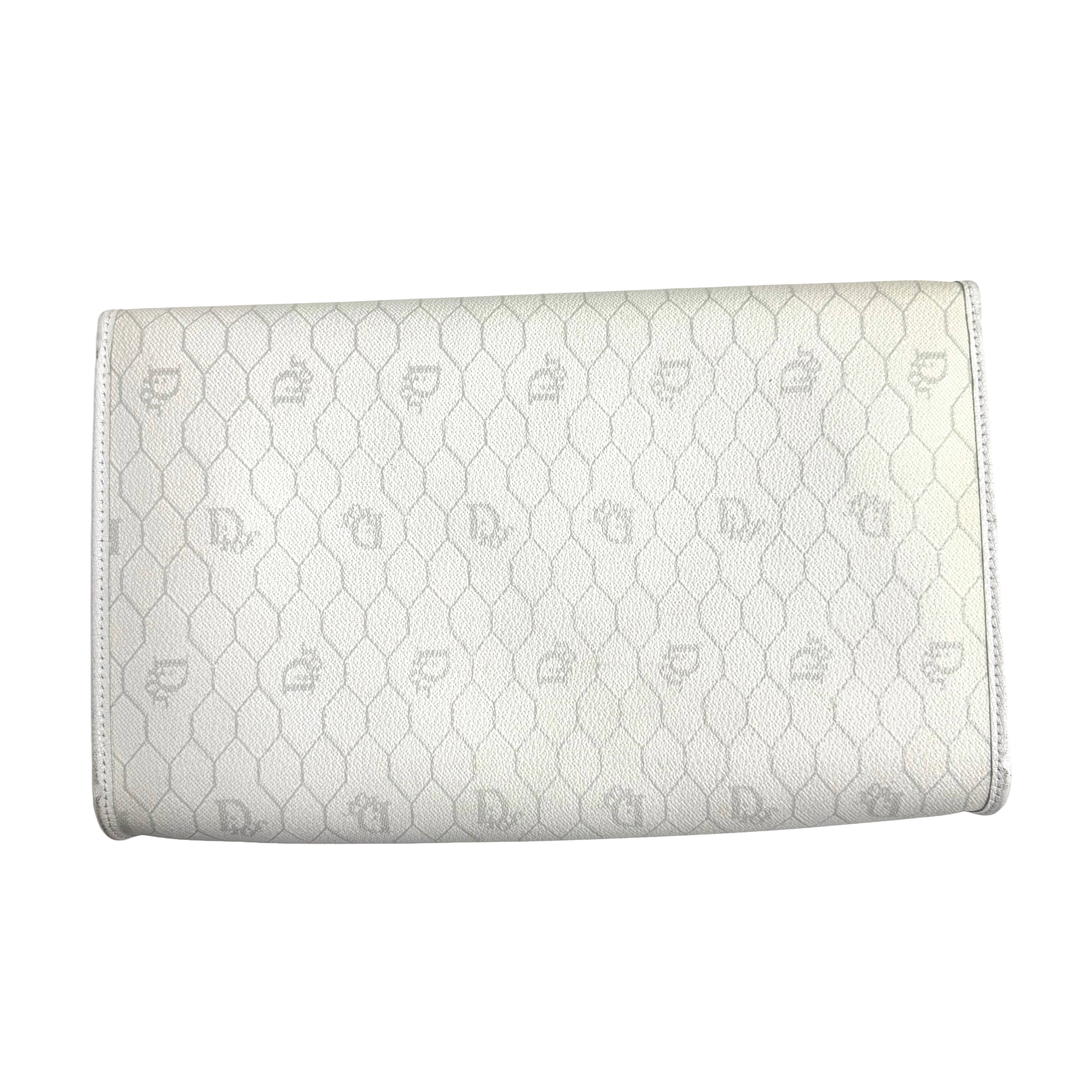 Dior | Vintage Honeycomb Canvas Chain Clutch – White & Grey (Excellent Condition)