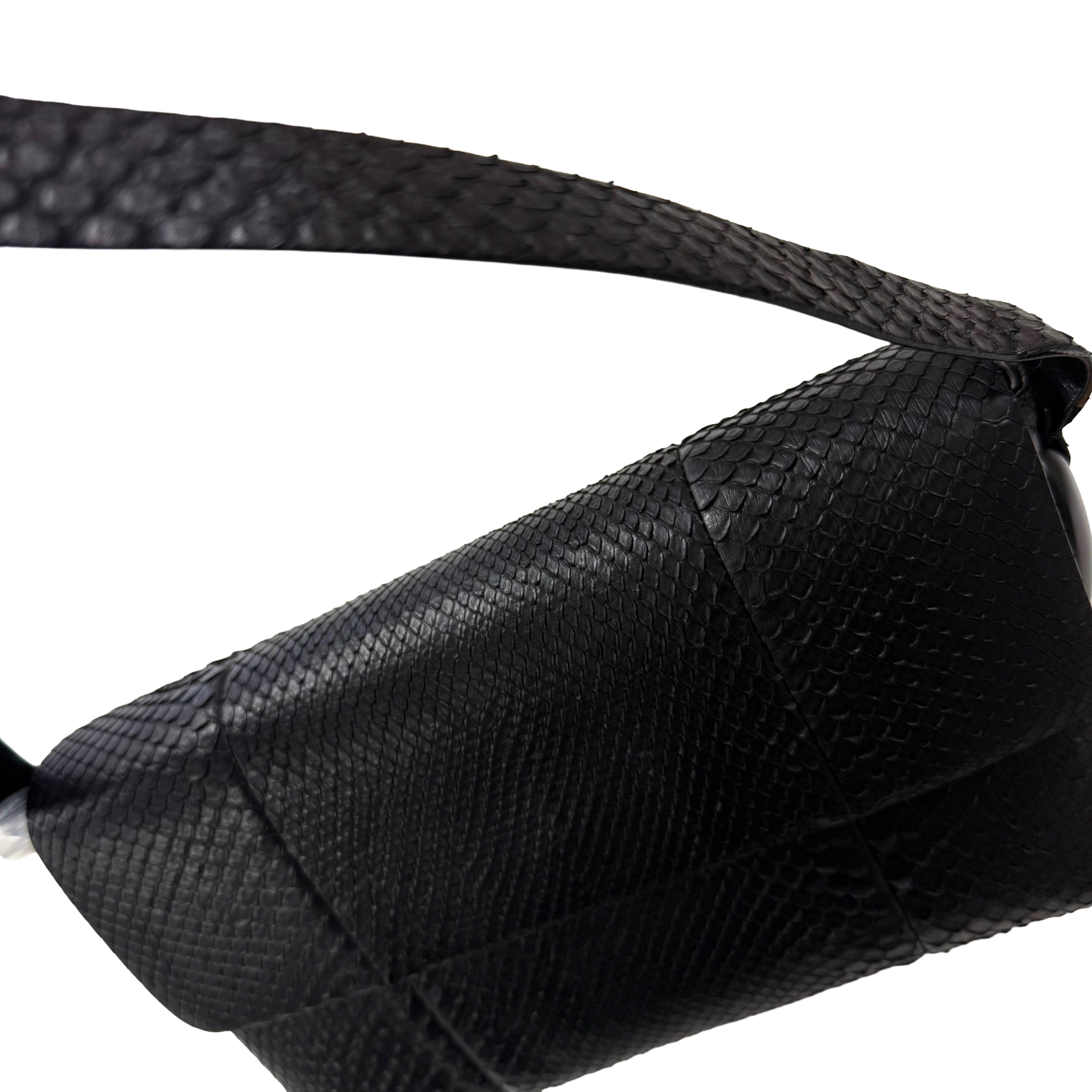 Gucci | Black Python Shoulder Bag – Sculptural Resin Handle (Good Condition)