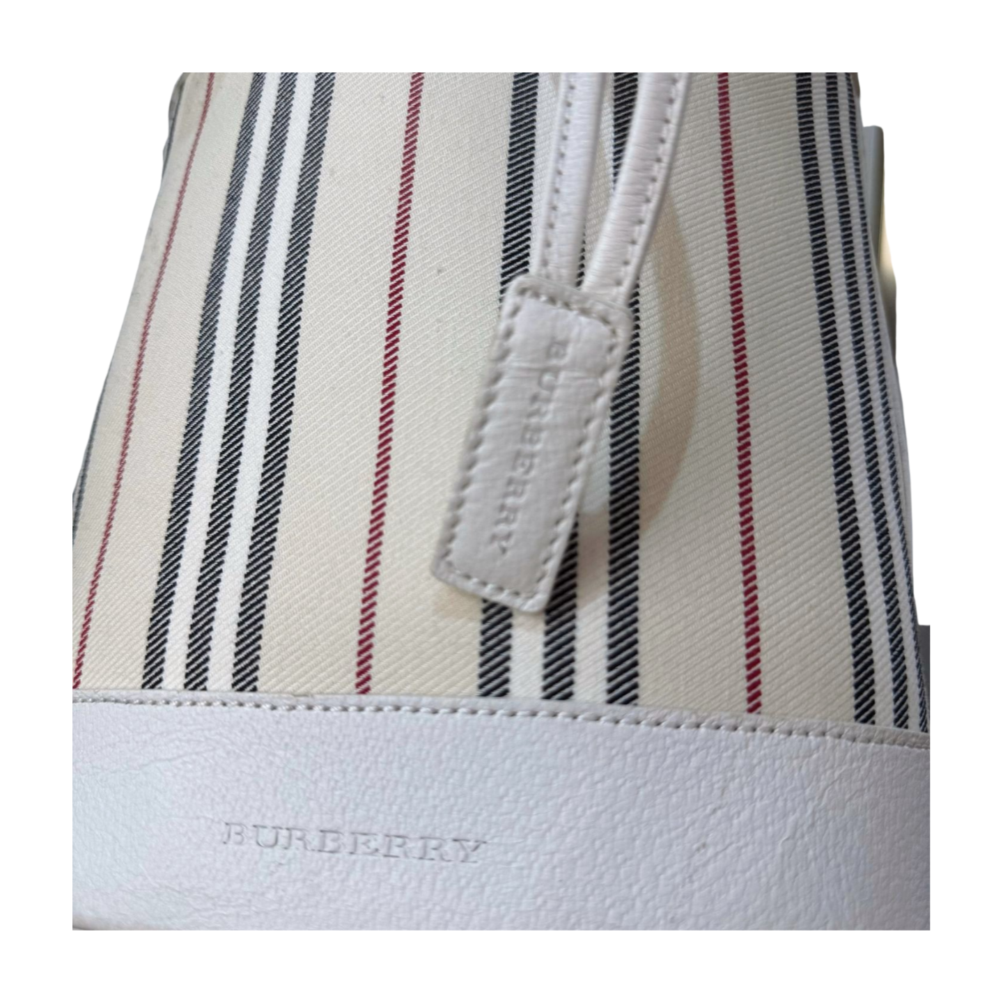 Burberry - Rope Handles Bucket Handbag in White Leather (Excellent Condition) - CONS