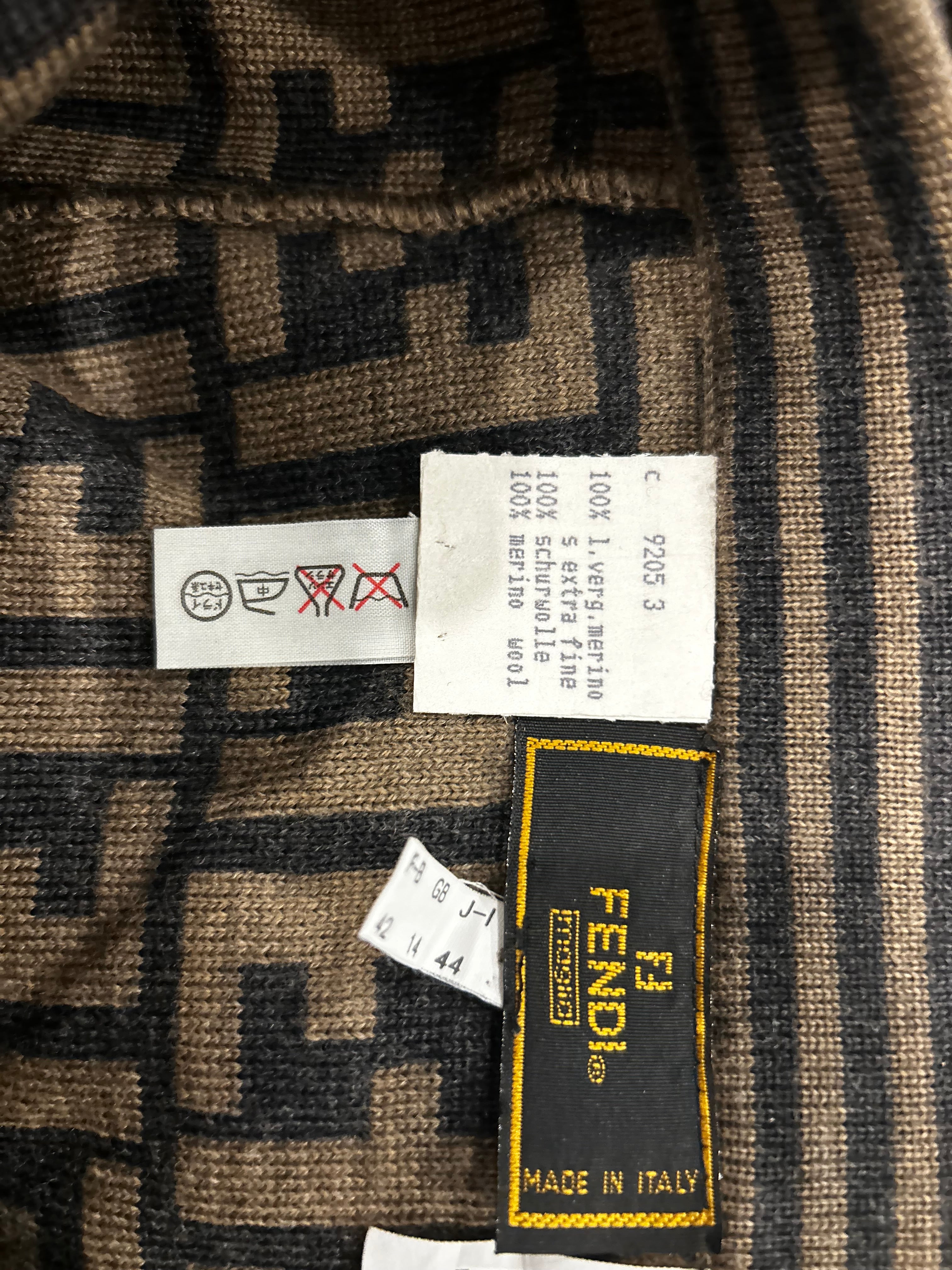 Fendi merino wool wrap skirt size 10-12Au