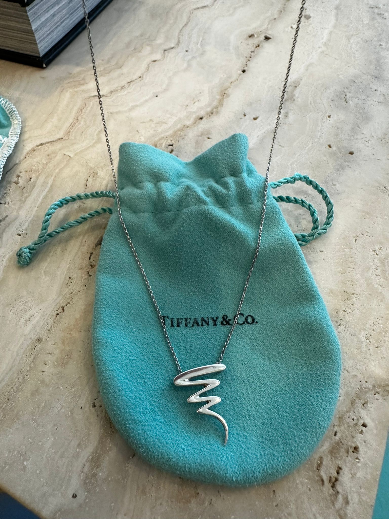 Tiffany - cons
