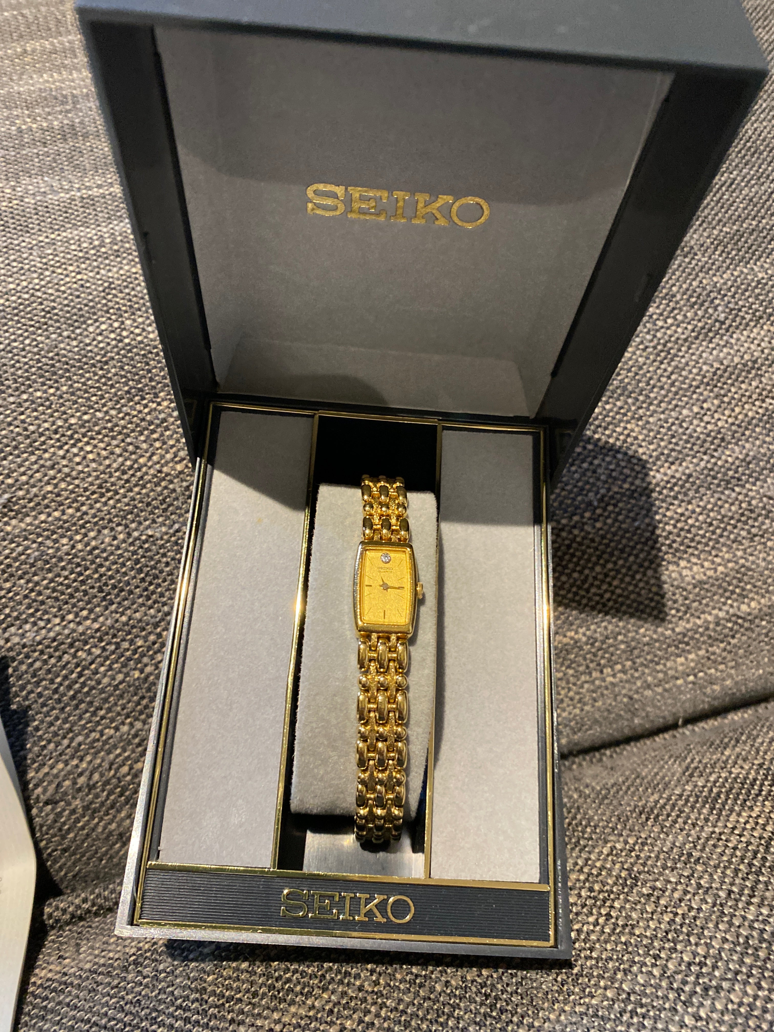 Seiko gold plated Watch with small diamond . New battery