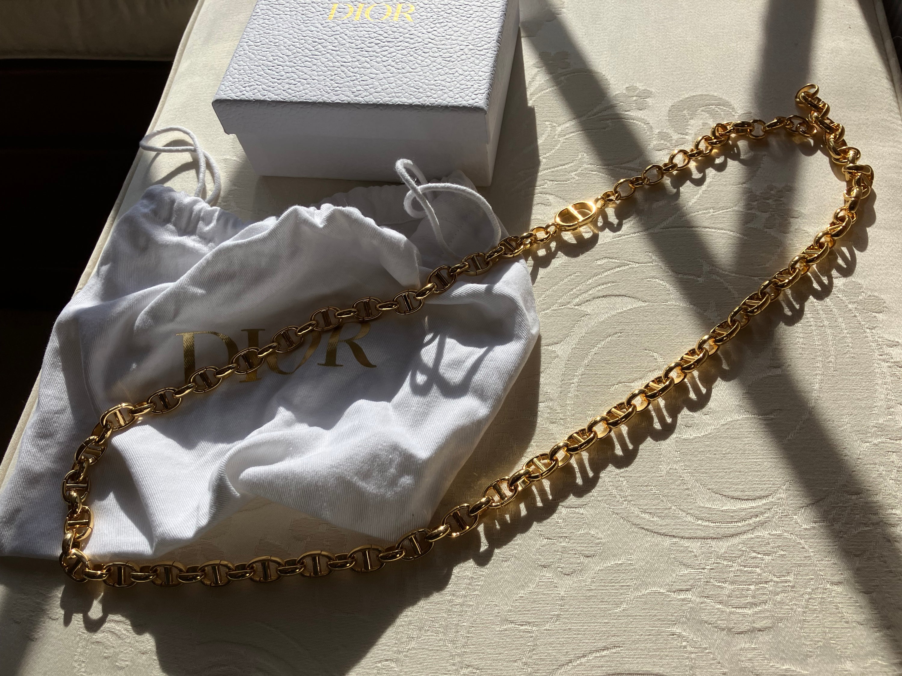 Dior - CONS