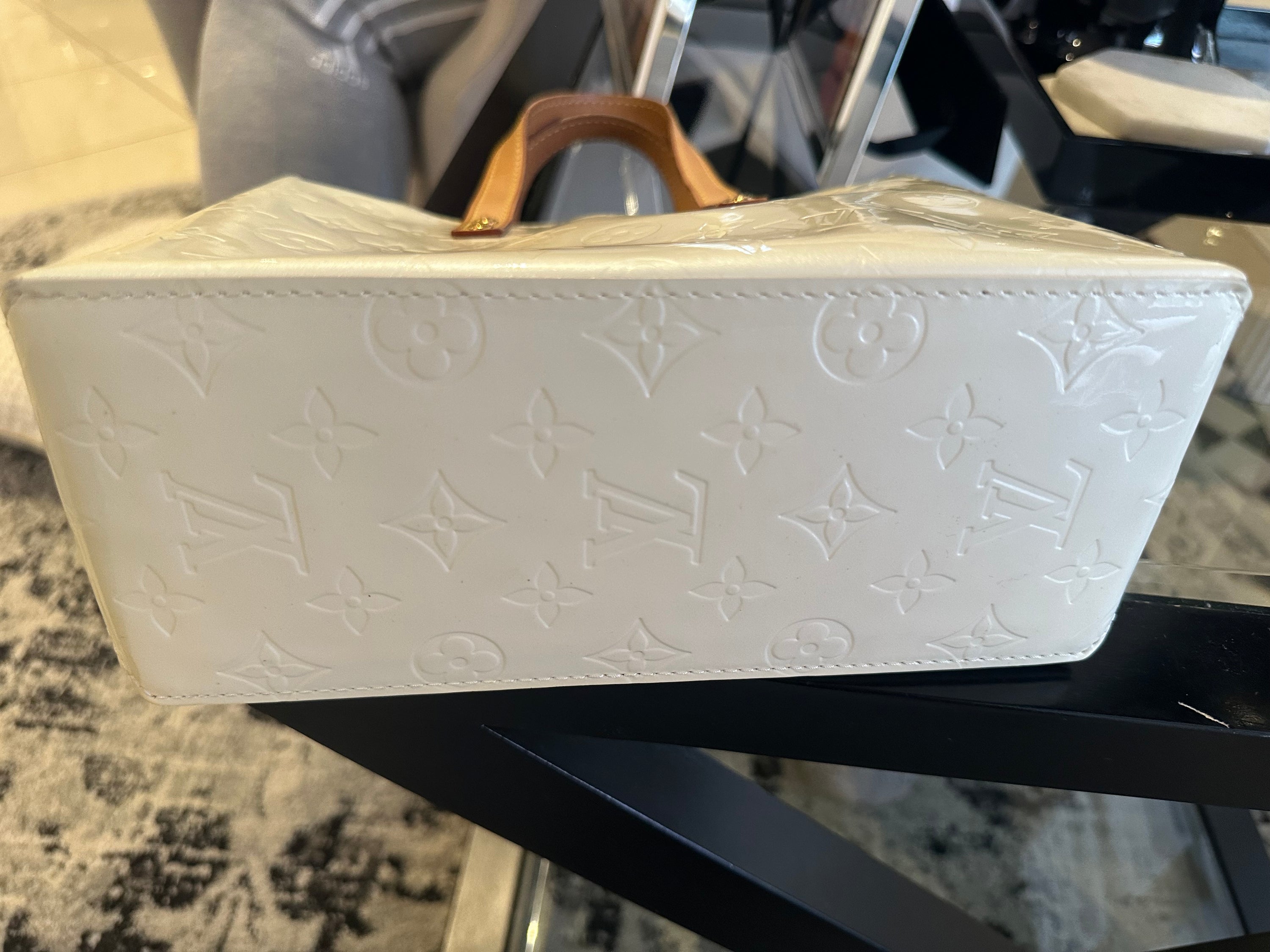 LV - CONS