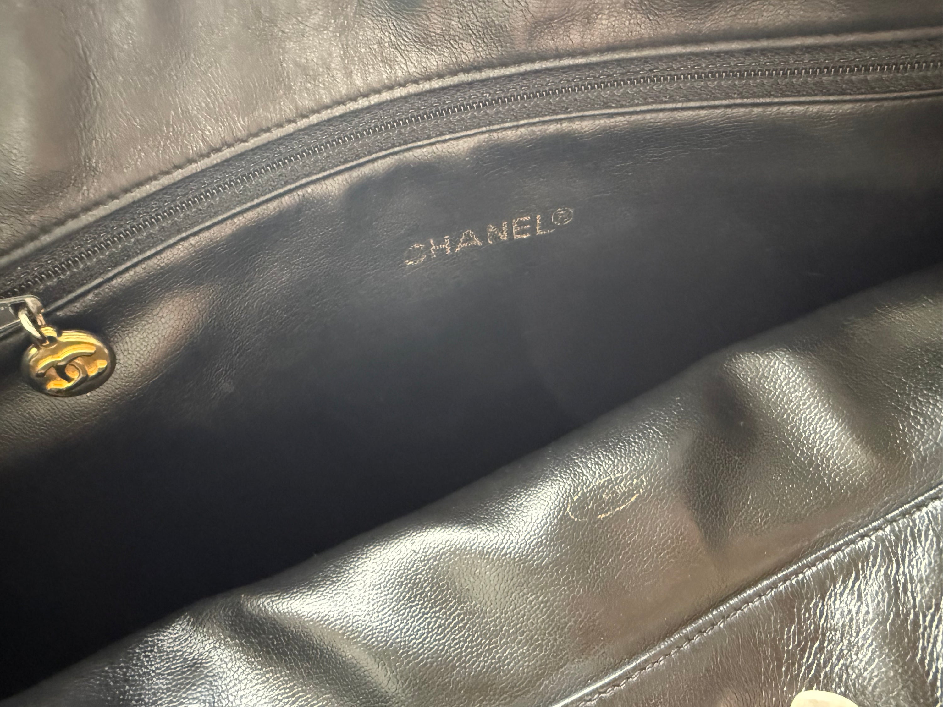 Chanel - Cons