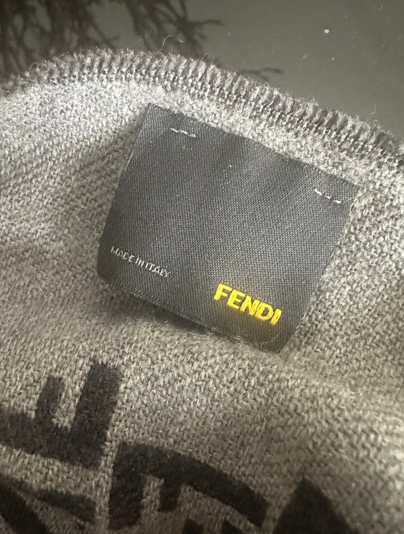 Fendi - cons