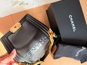Chanel - CONS