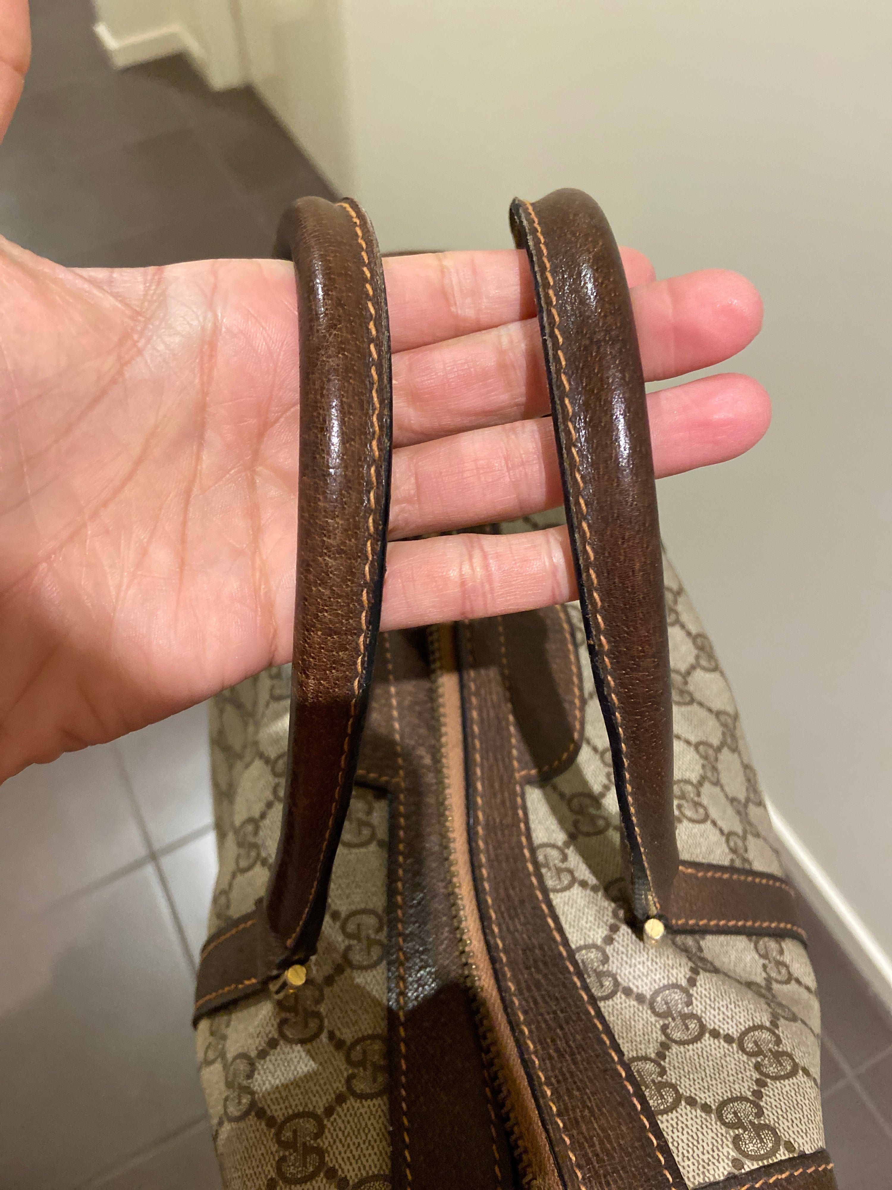 Gucci - CONS