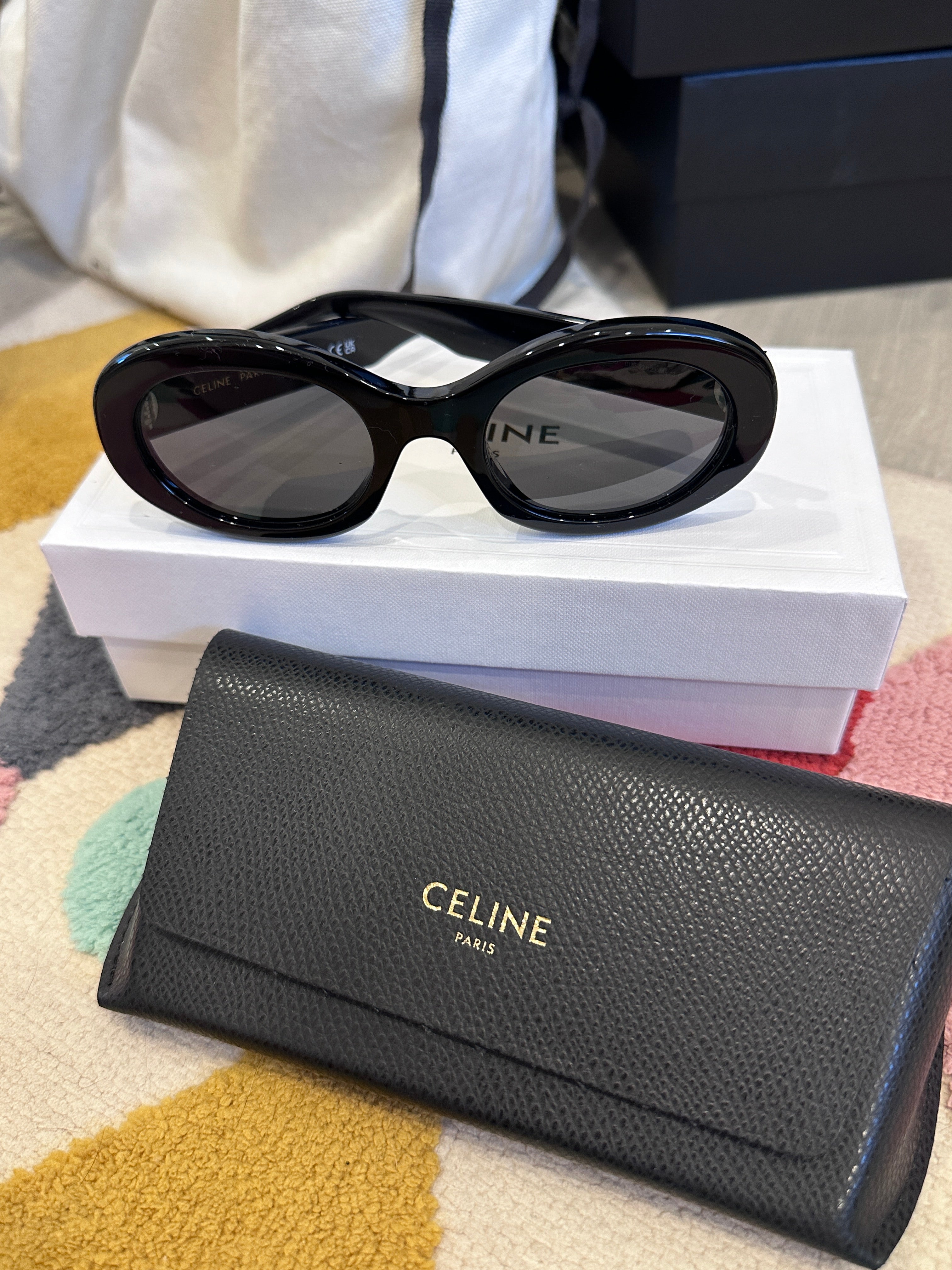 Celine - CONS