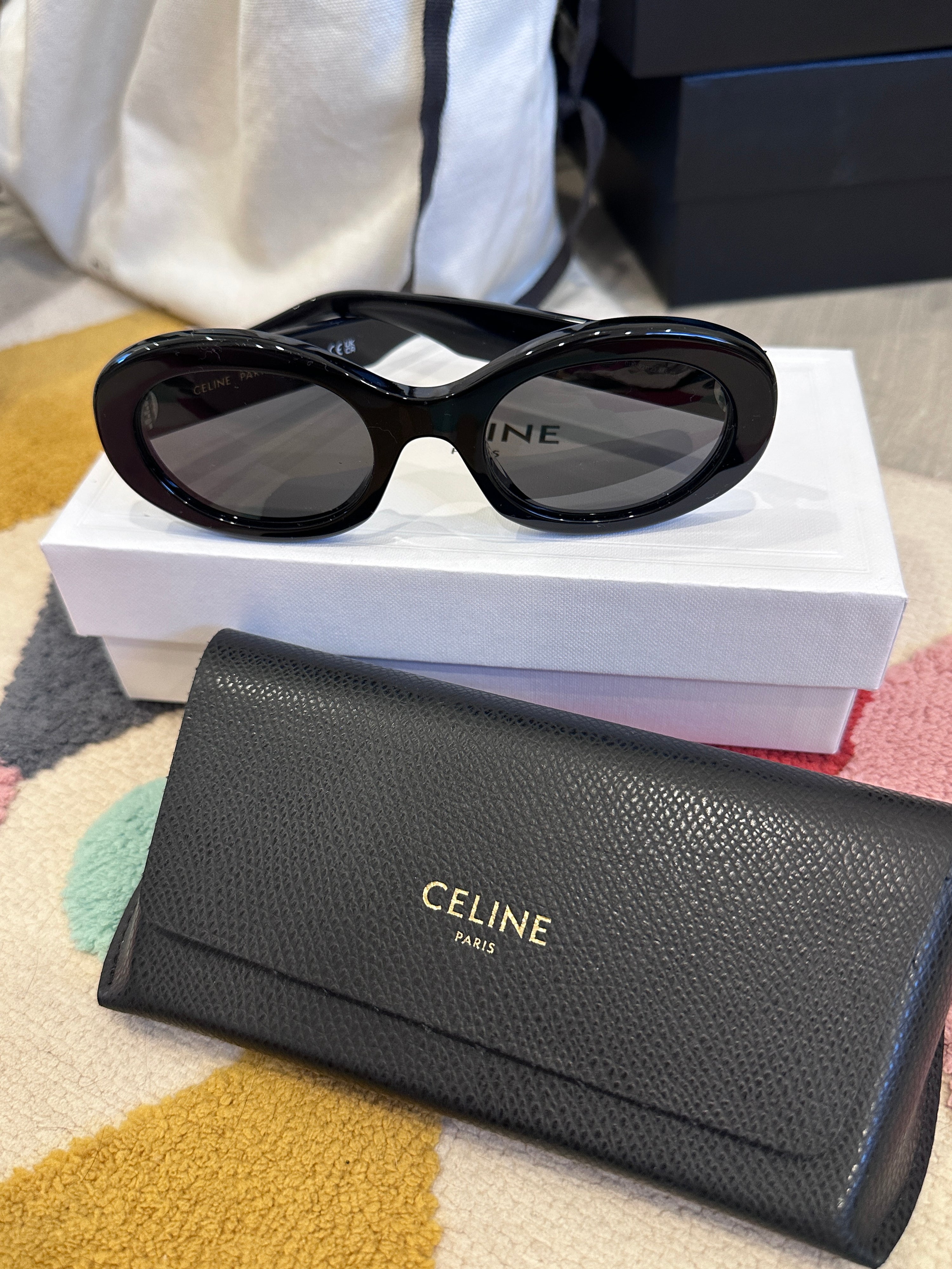 Celine - CONS