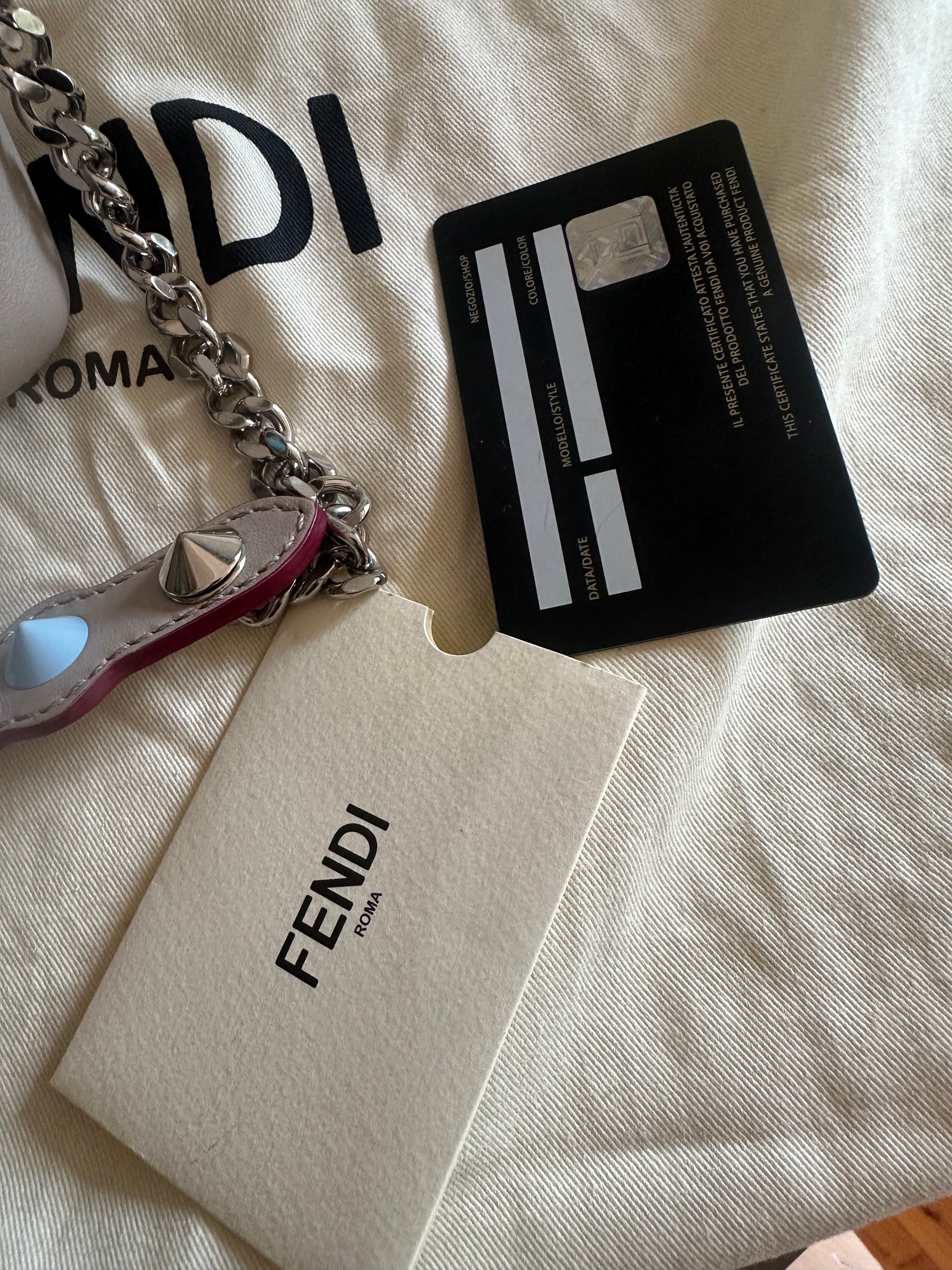 Fendi - cons