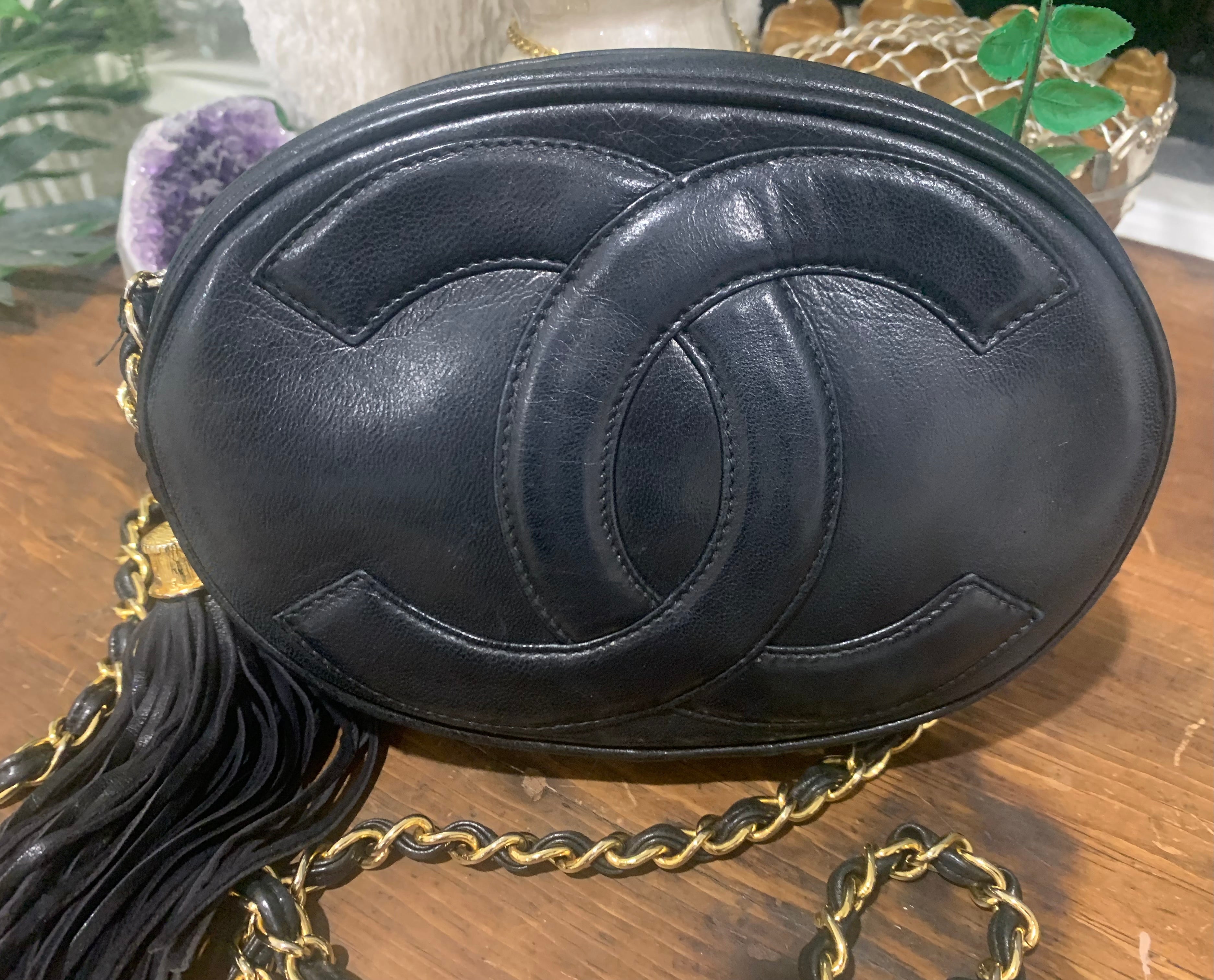 Chanel - CONS