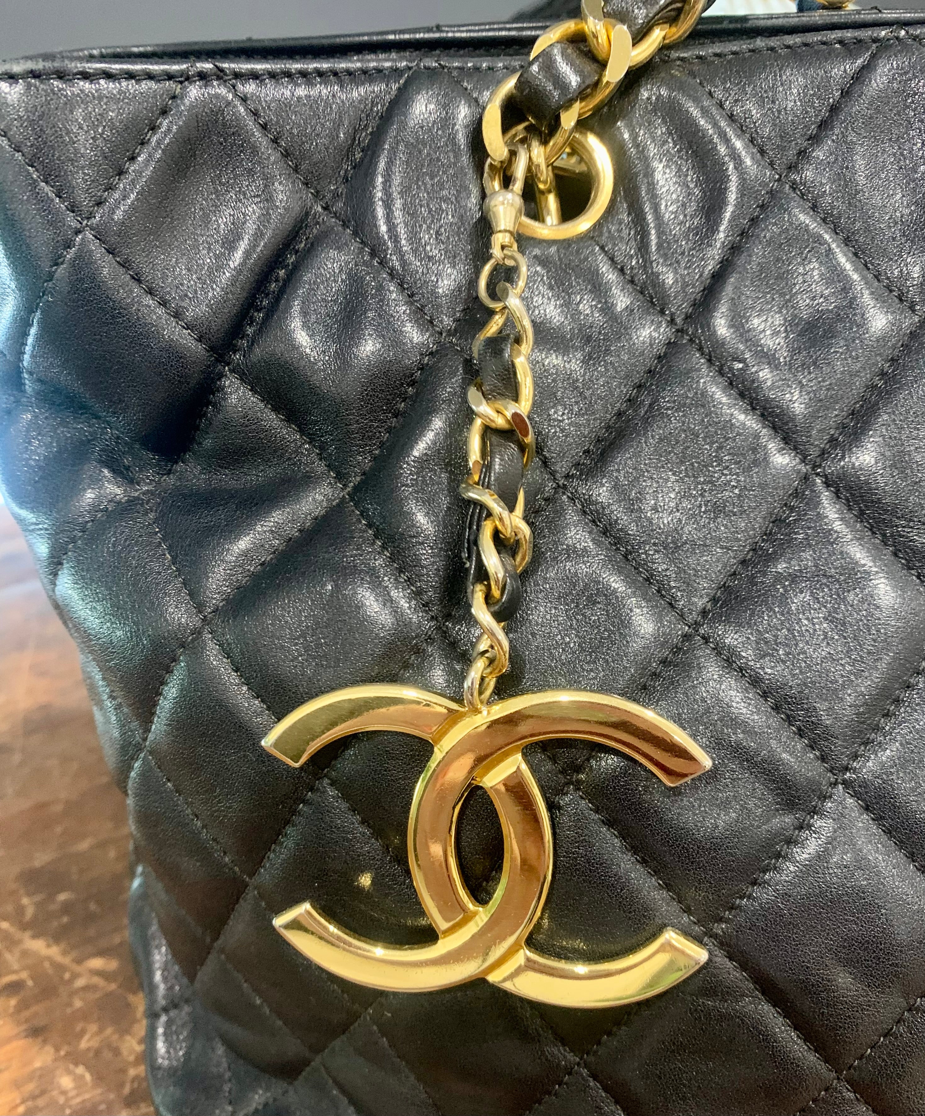 Chanel - CONS