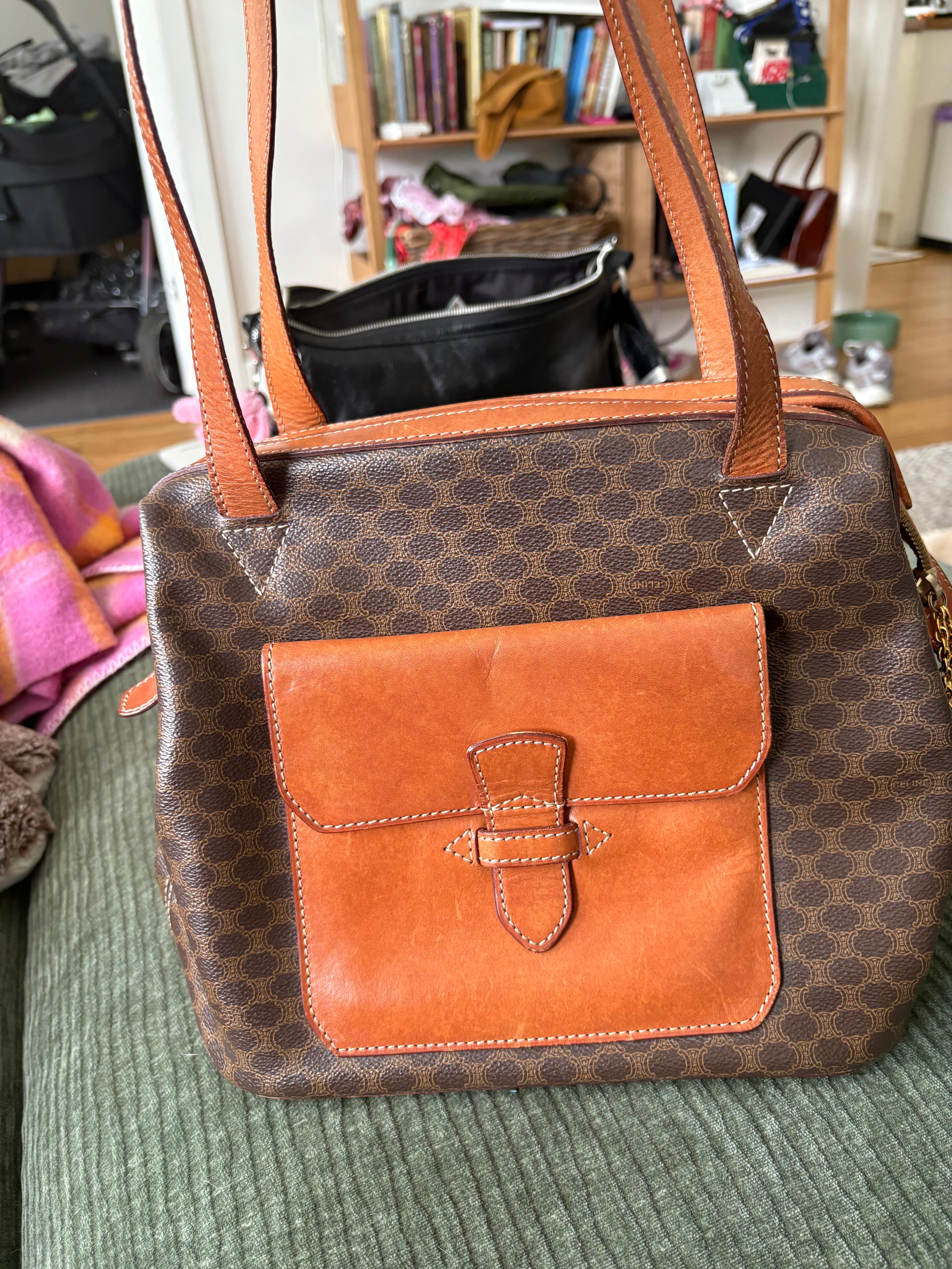Celine - cons