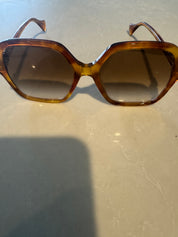 Gucci Sunnies