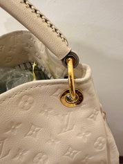 LV Artsy Empriente