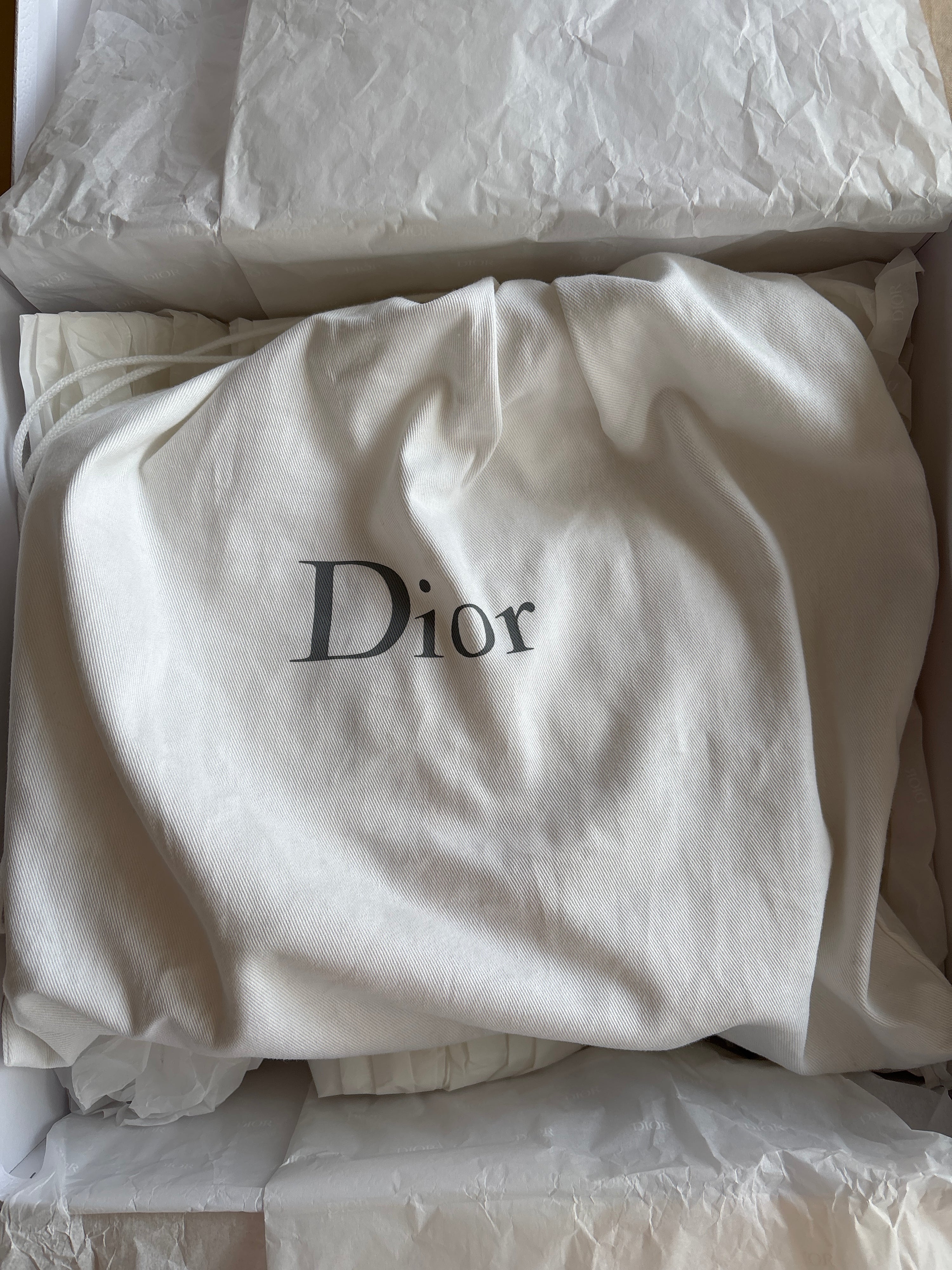 Dior - CONS