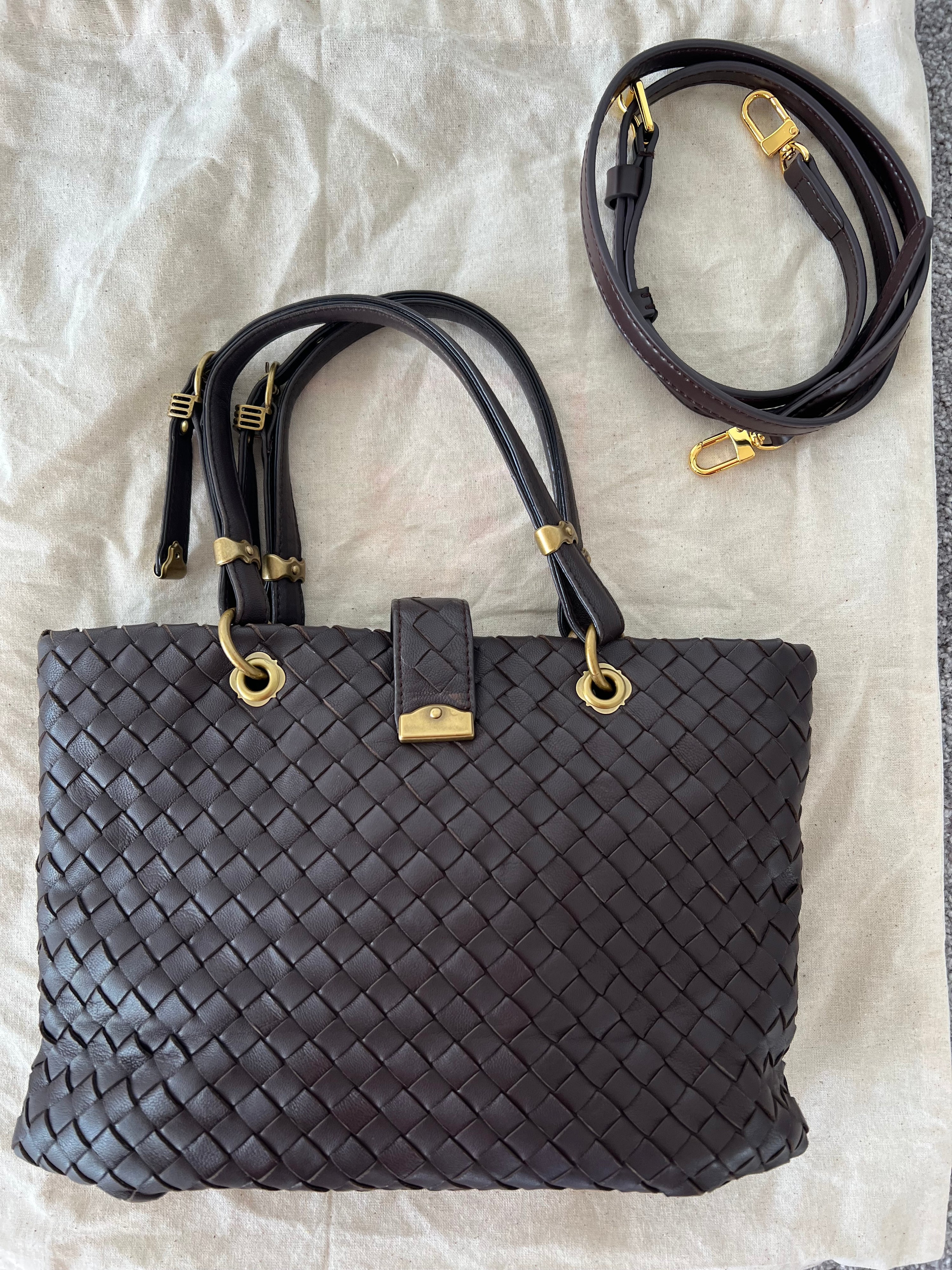 Bottega Veneta- cons