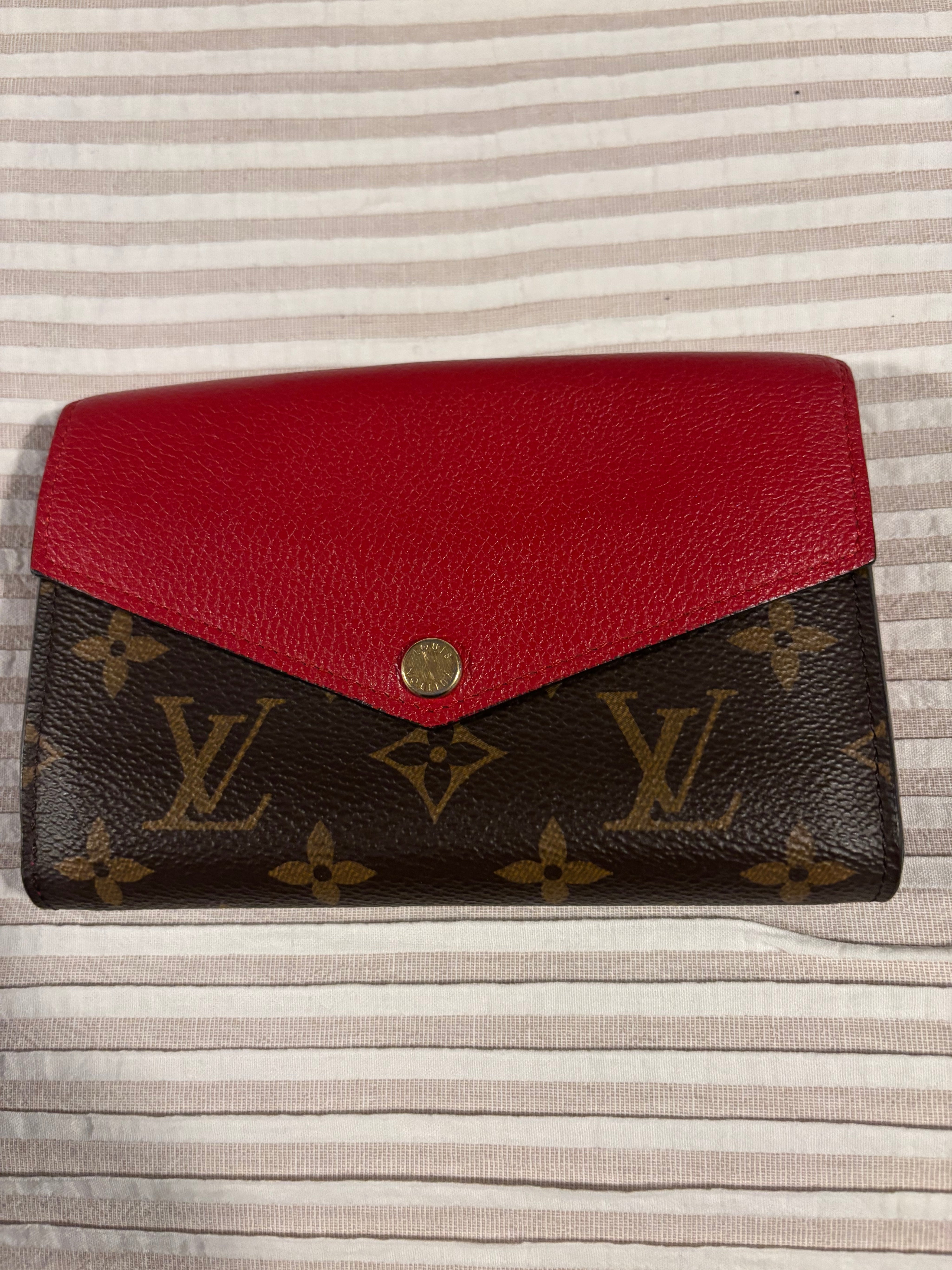 LV wallet red